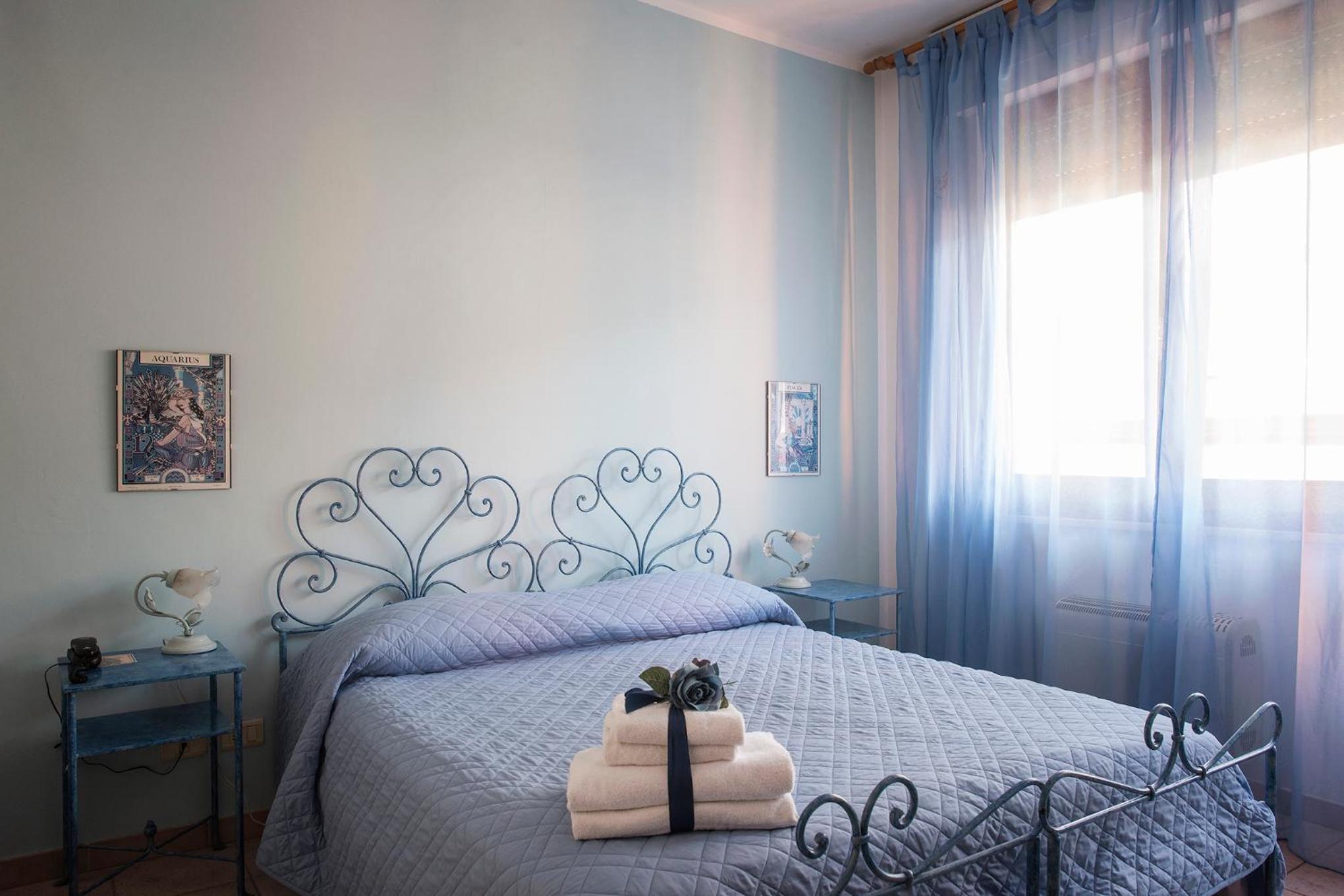 Twin Room with Balcony photo 3