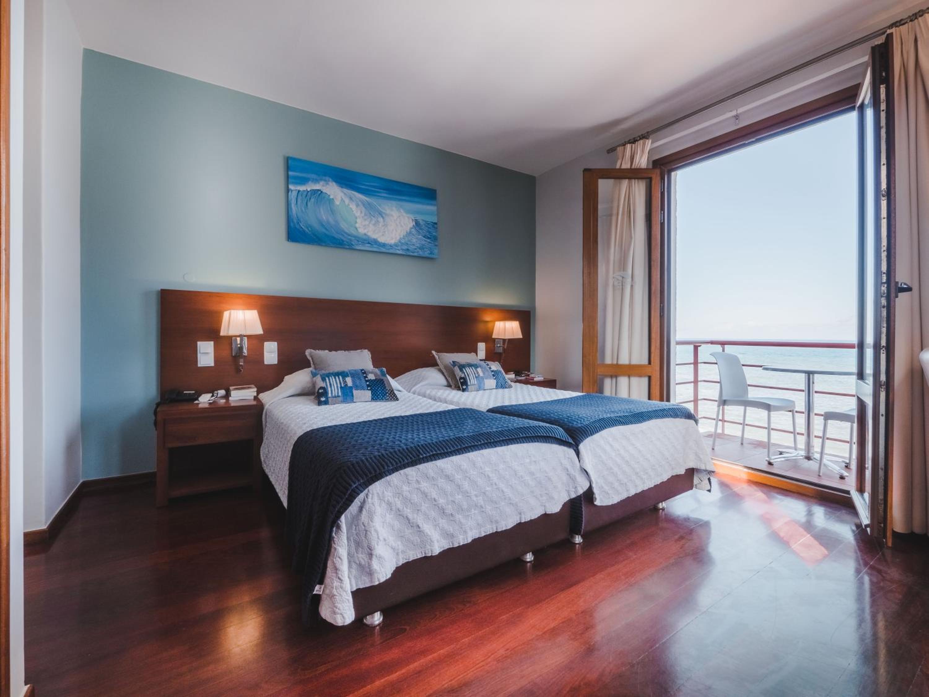 Twin Room with Sea View photo 2