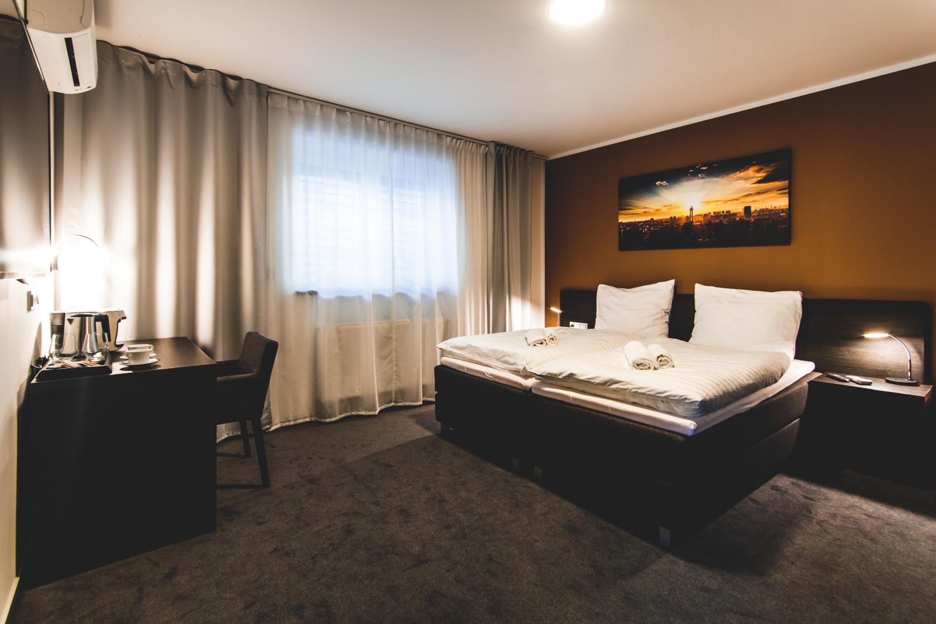 Deluxe Double or Twin Room