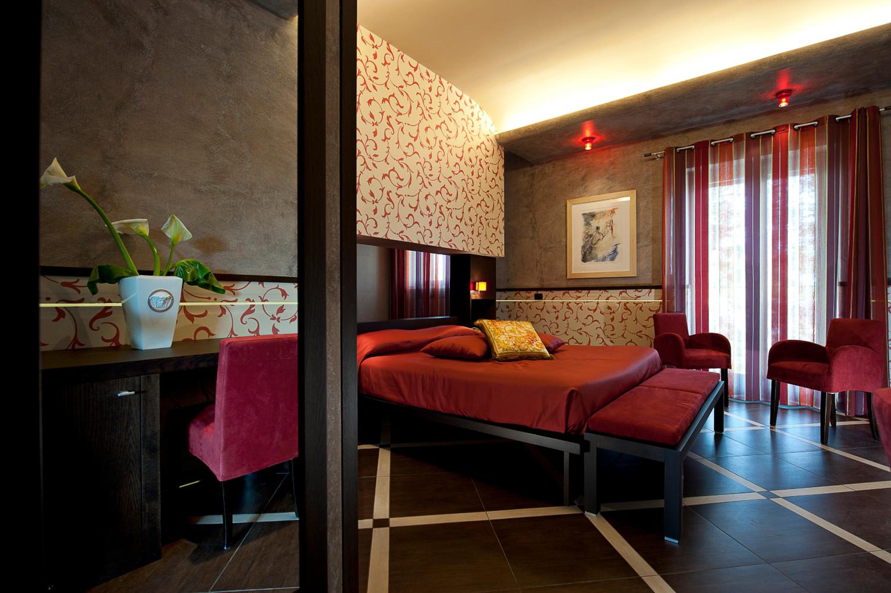 Junior Suite (2 Adults) photo 2
