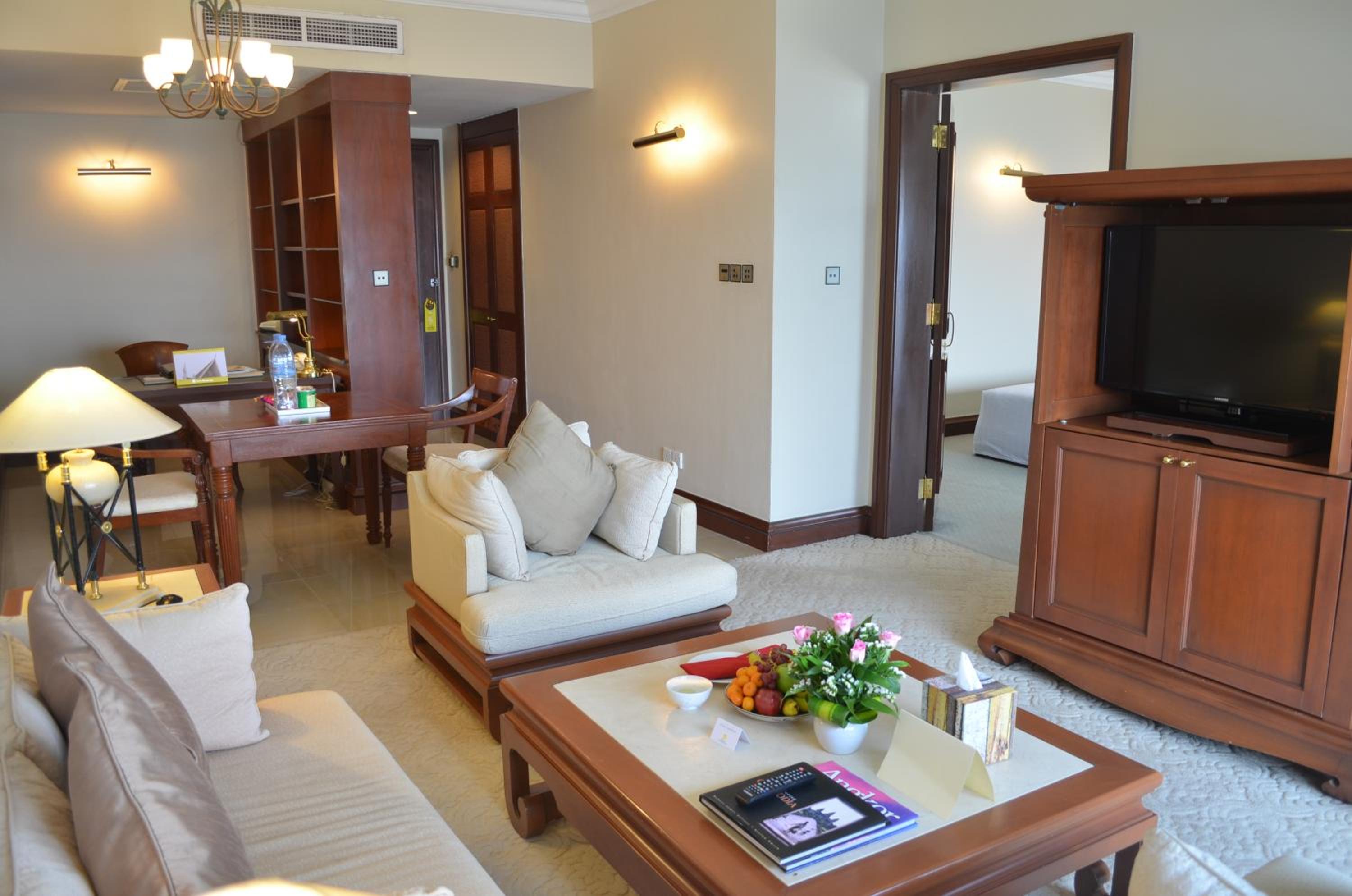 Junior Suite City View - Photo 1