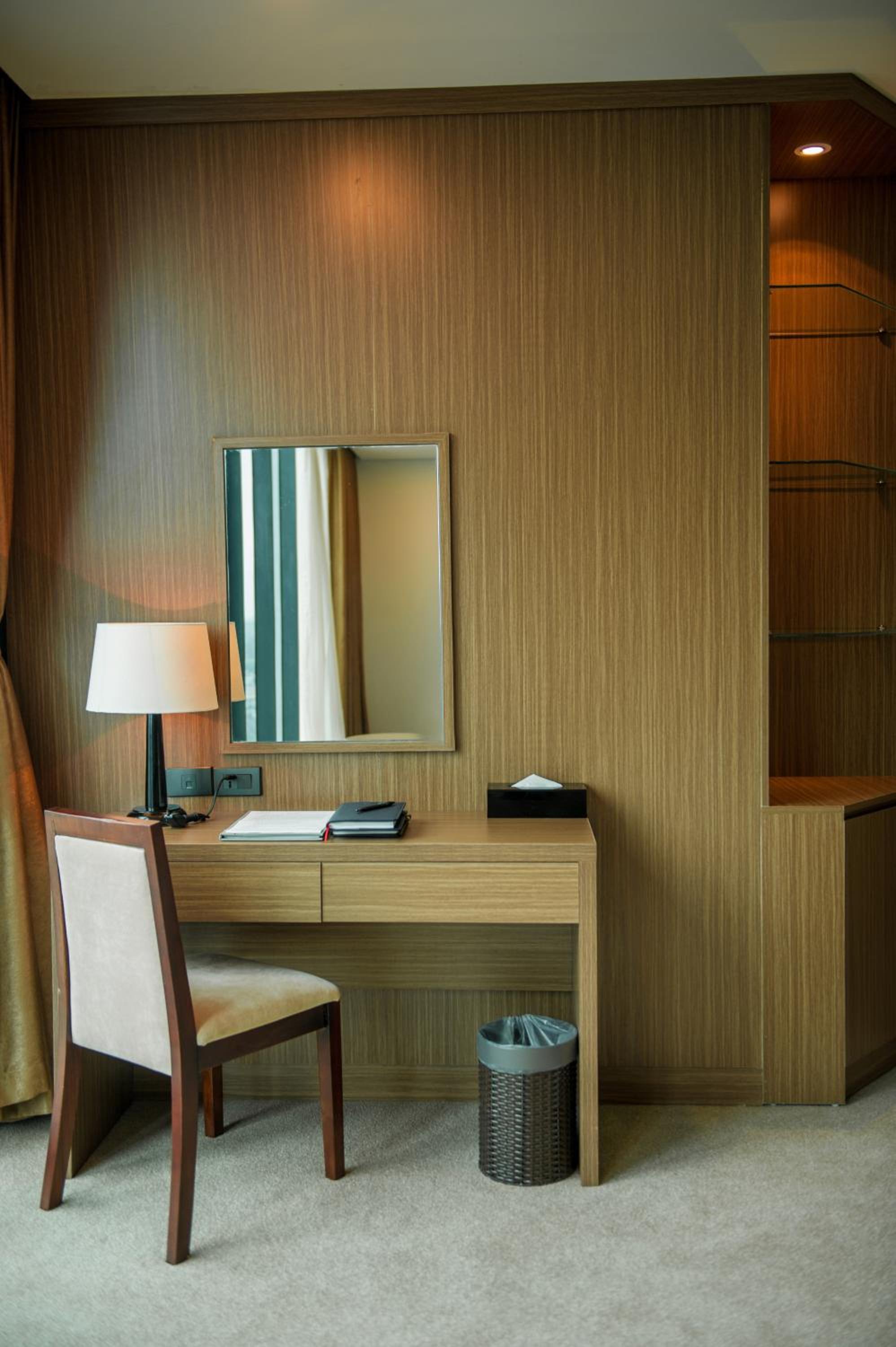Executive Suite