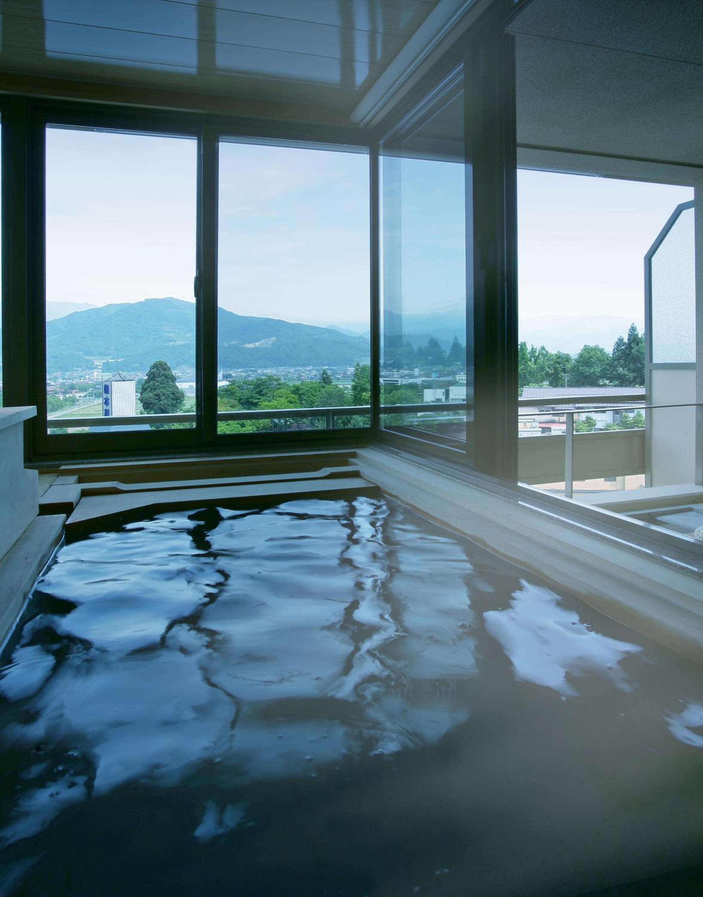 Twin Room with Mountain View photo 3