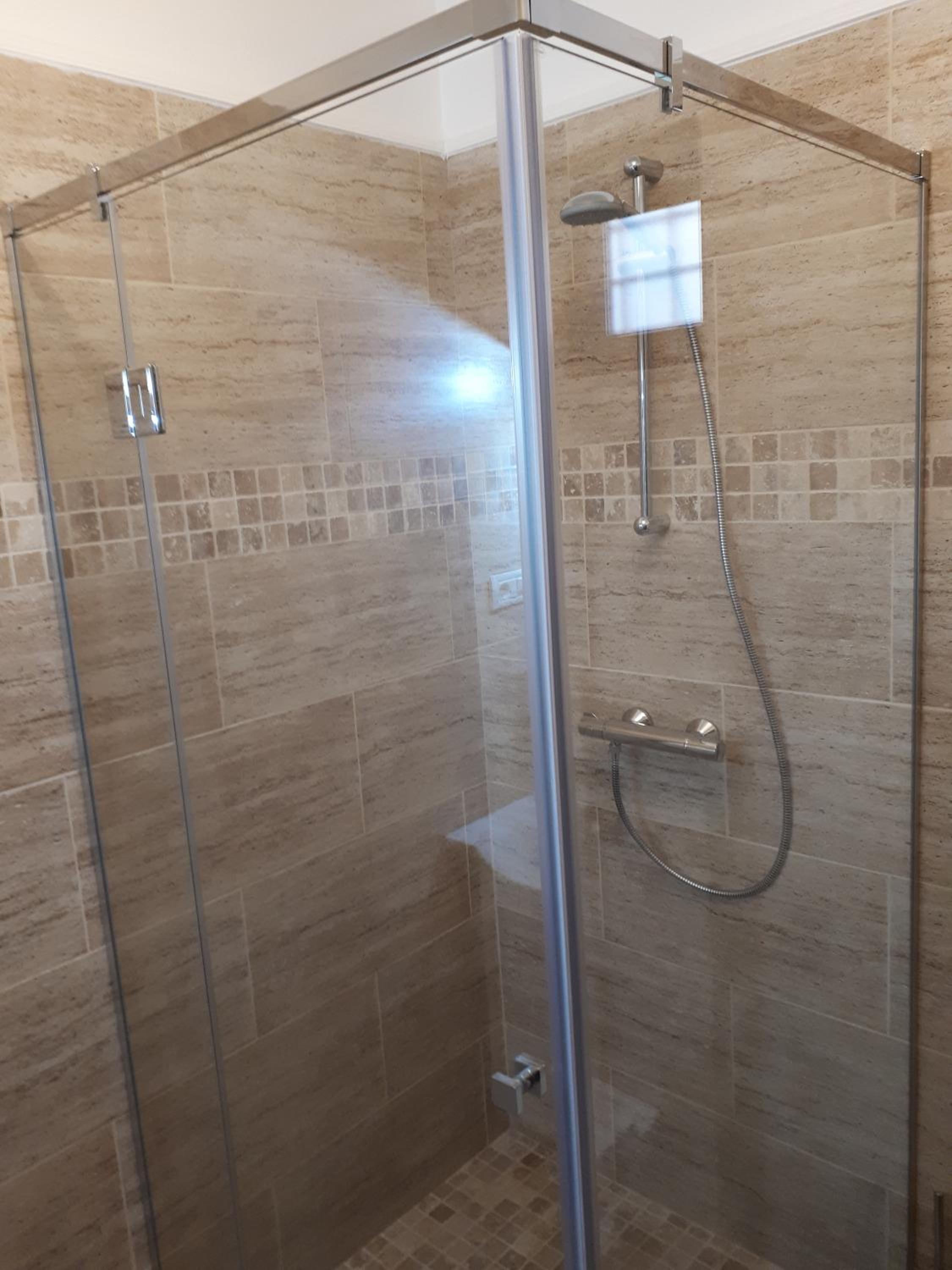 Double Room - Photo 21
