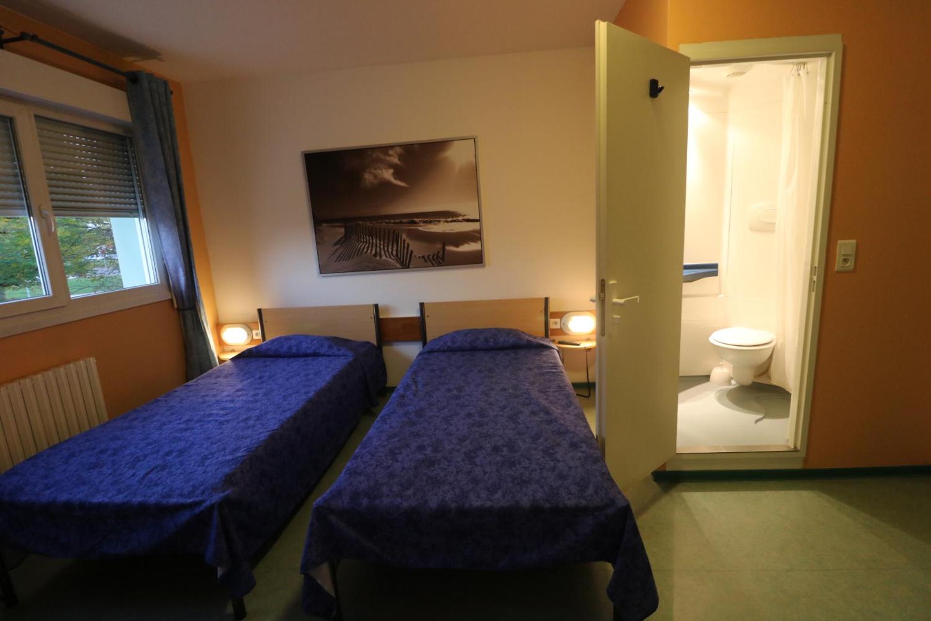 Twin Room - Photo 1
