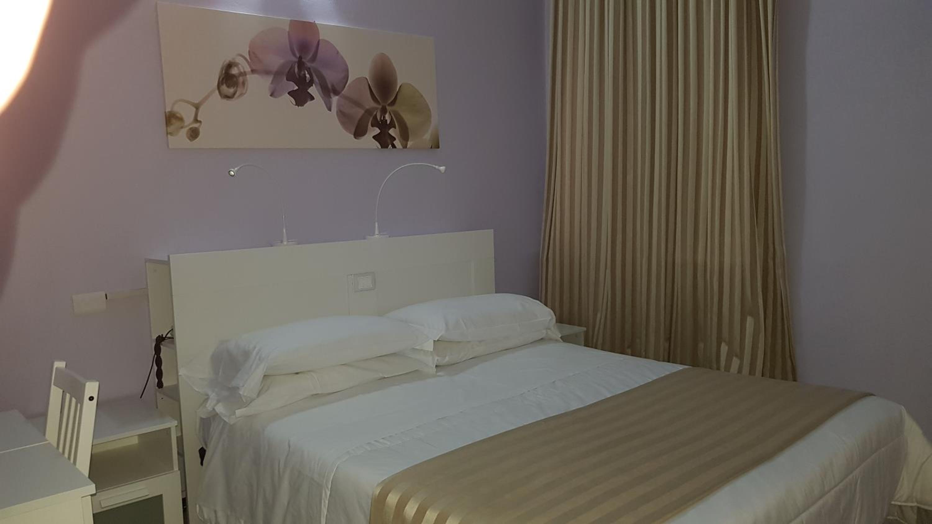 Economy Double Room photo 1