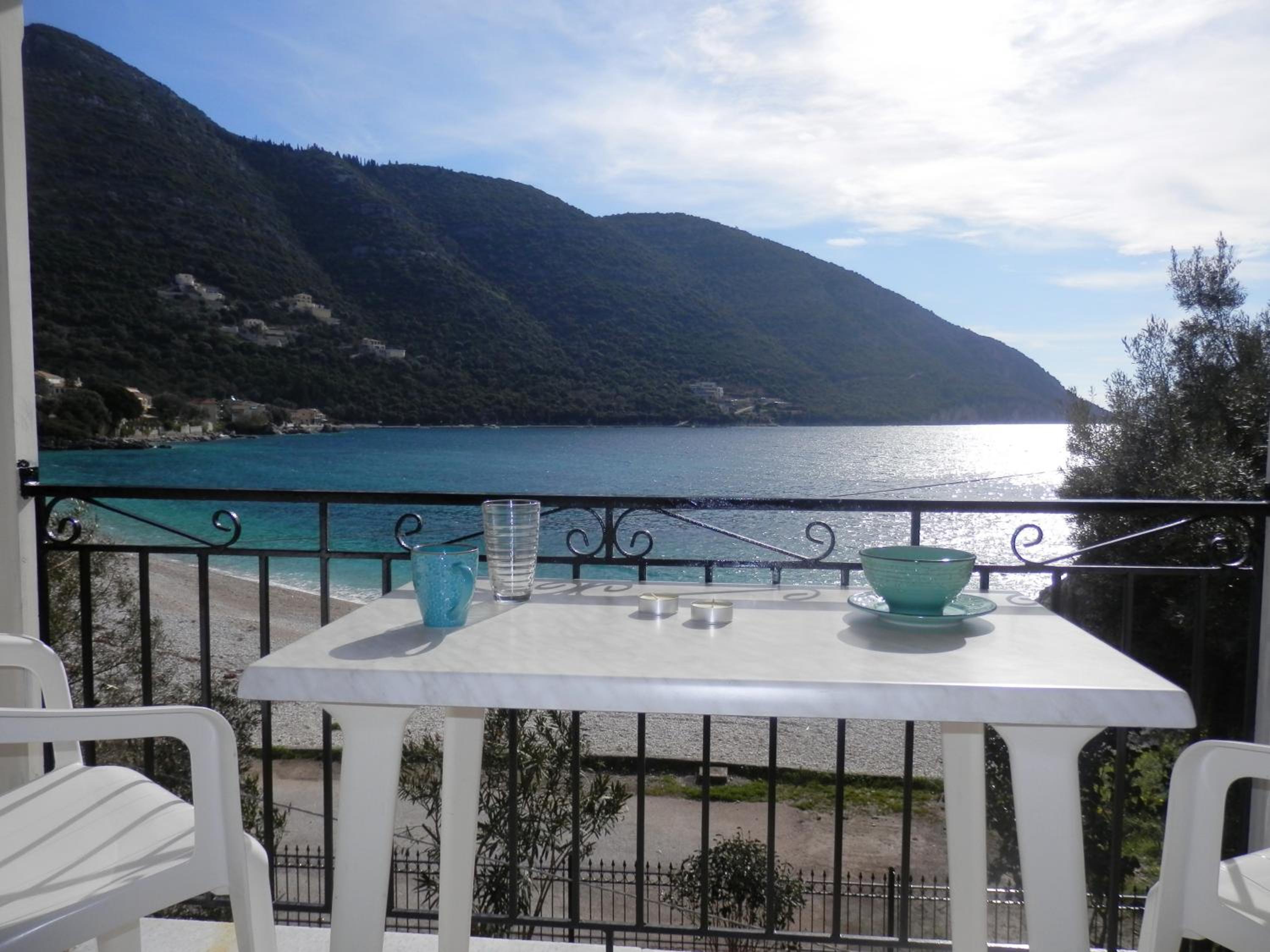 Studio Apartment with Sea View photo 2