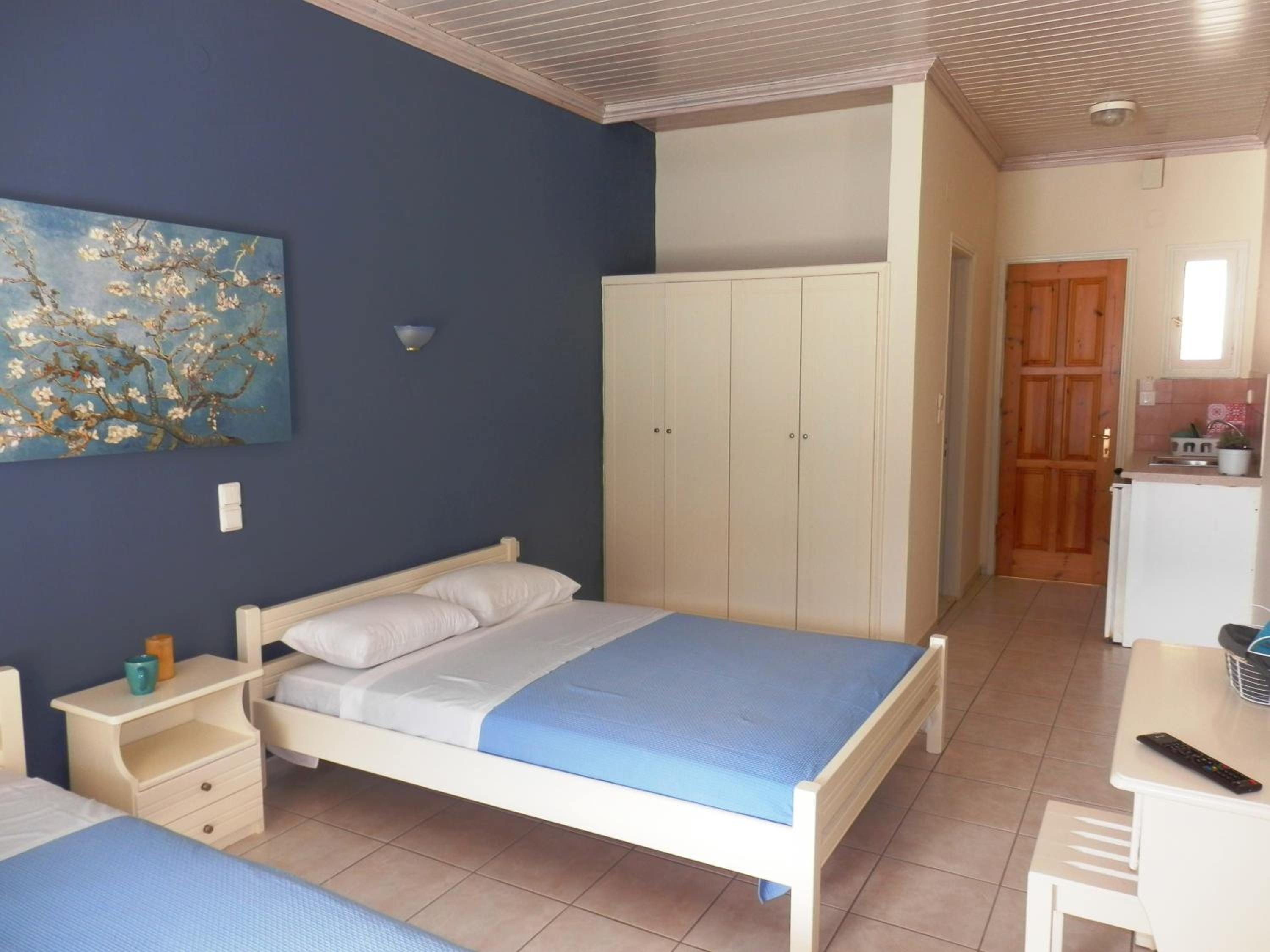 Studio Apartment with Sea View photo 3
