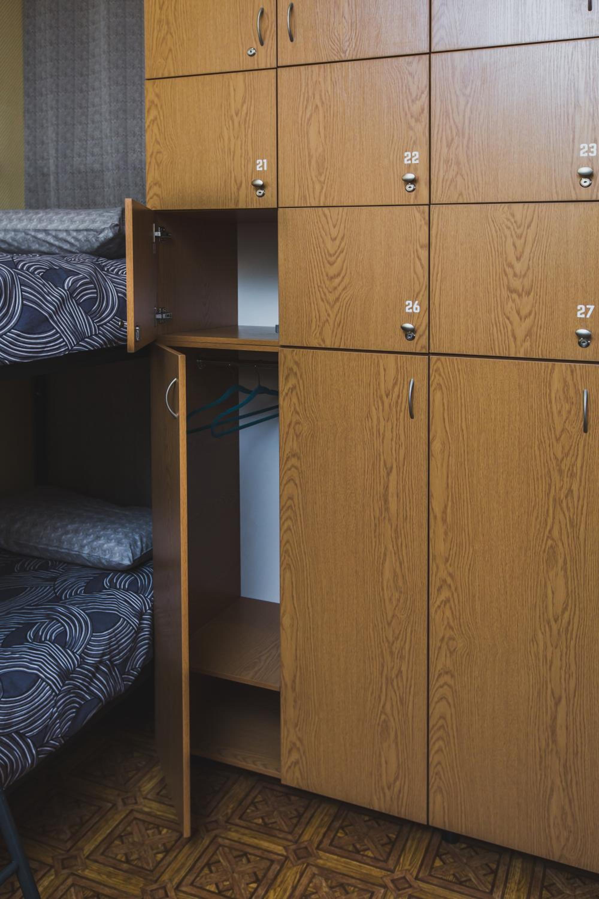 Bunk Bed In Mixed Dormitory Room photo 1