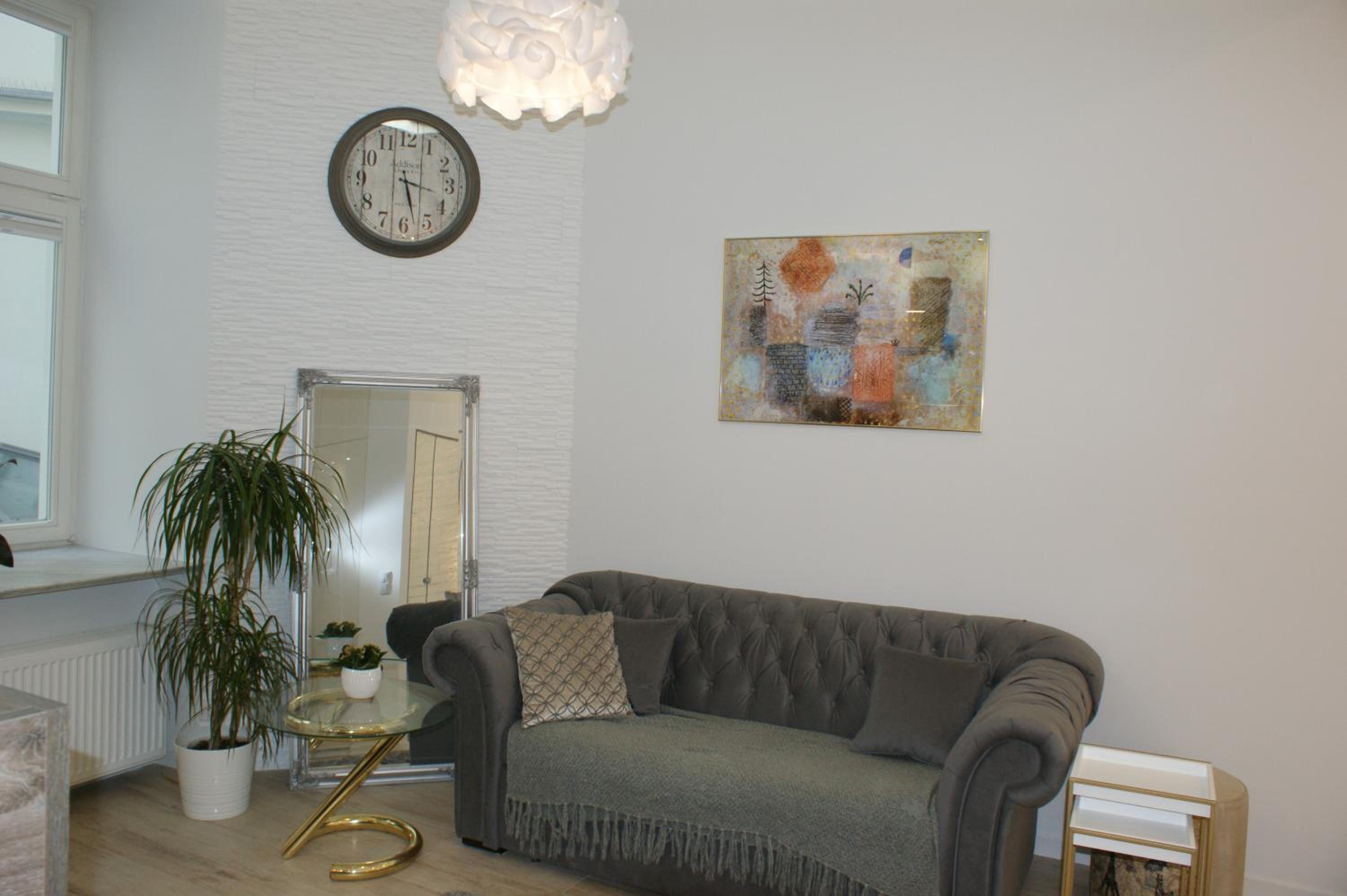 Apartment - Photo 2