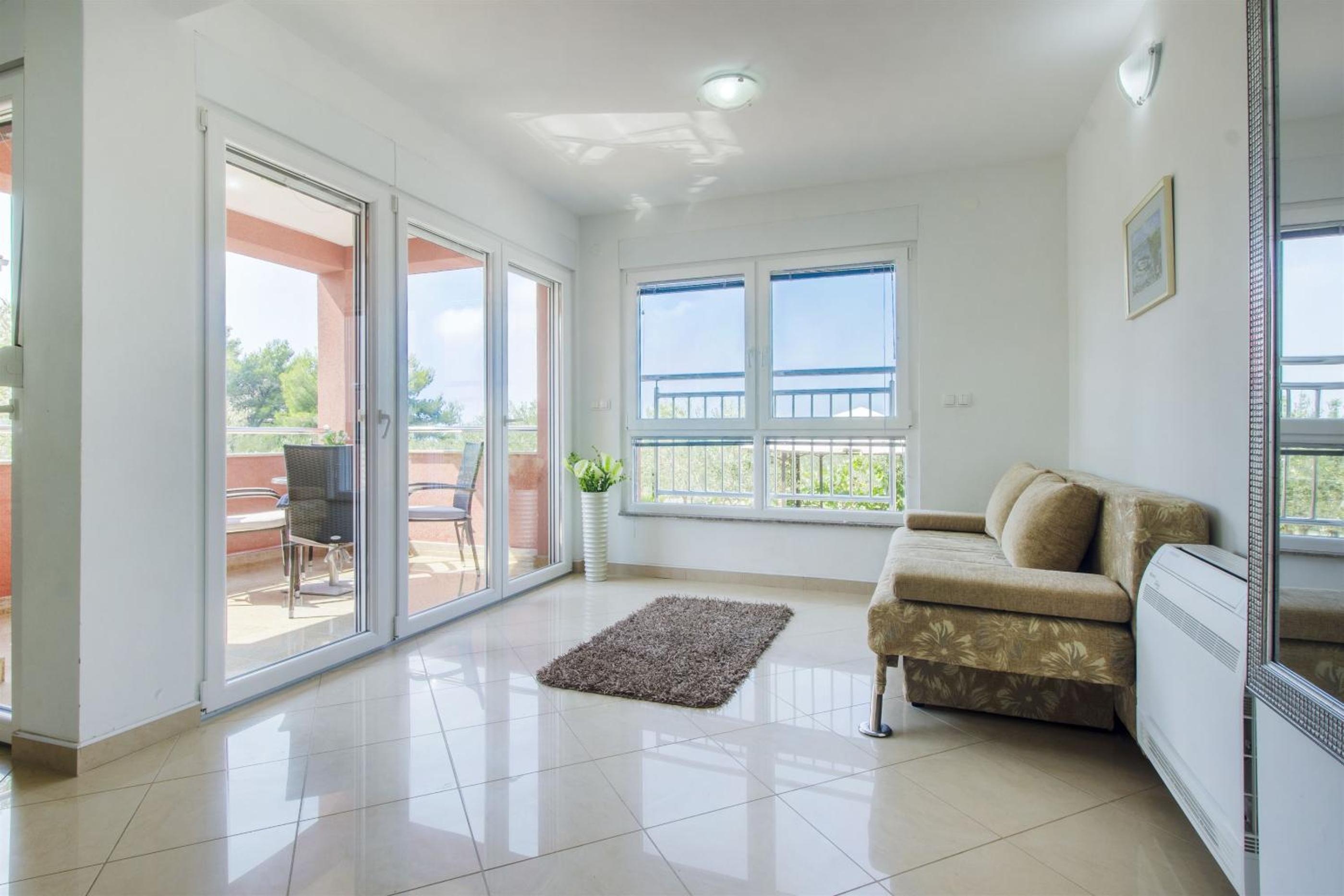 One-Bedroom Apartment with Balcony photo 1