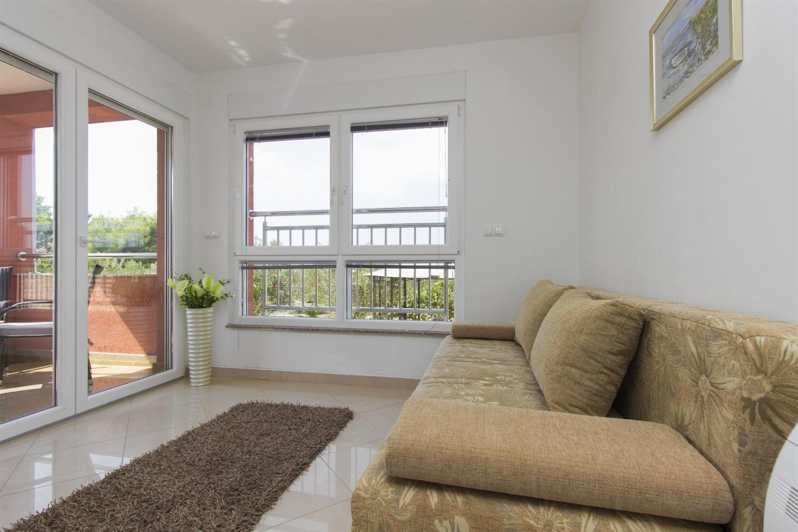 One-Bedroom Apartment with Balcony photo 2