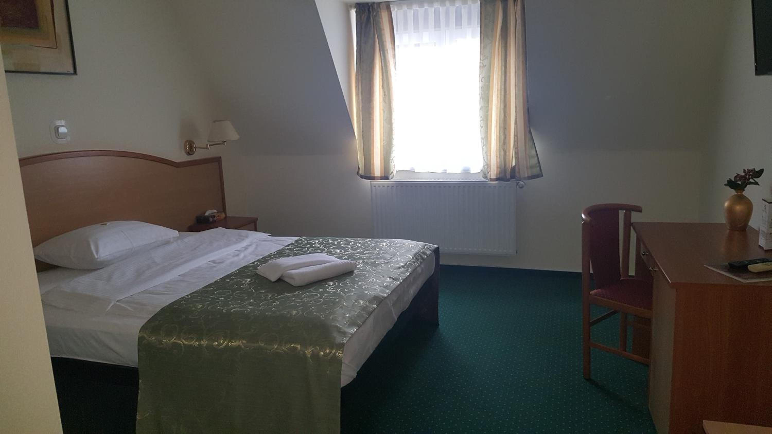 Single Room photo 3