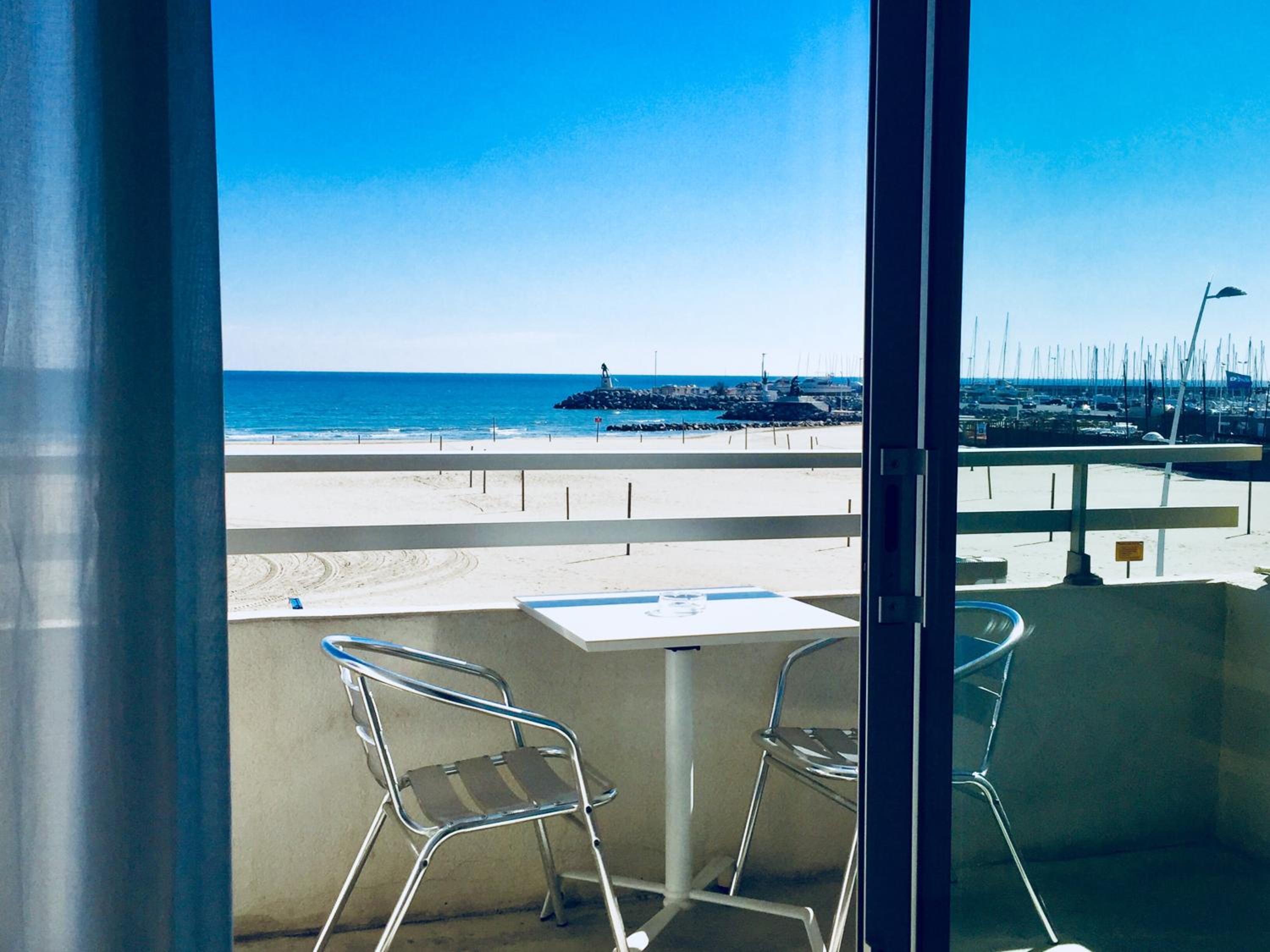Double Room Facing the Sea - Photo 7