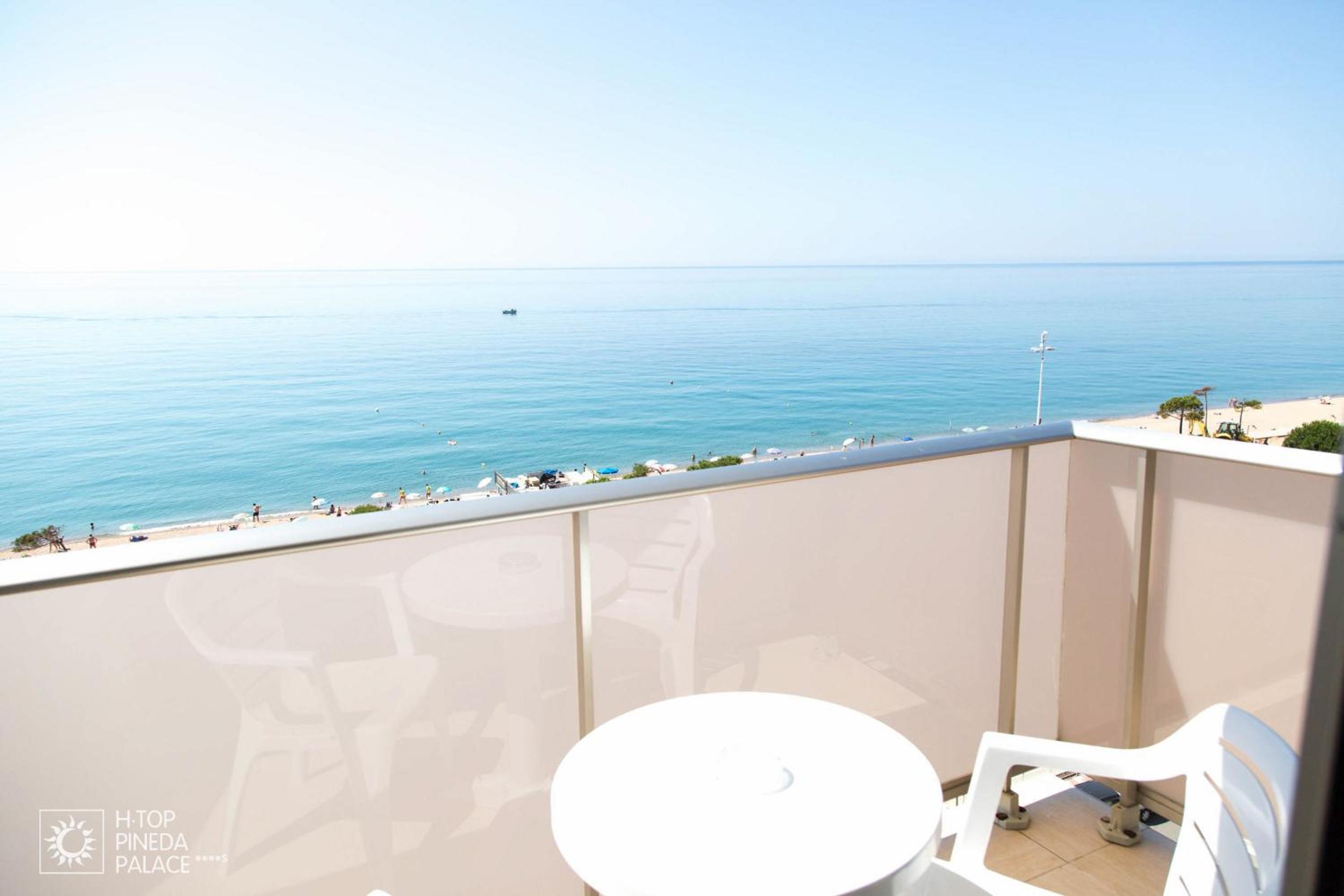 Triple Room with Sea View (3 Adults) photo 3