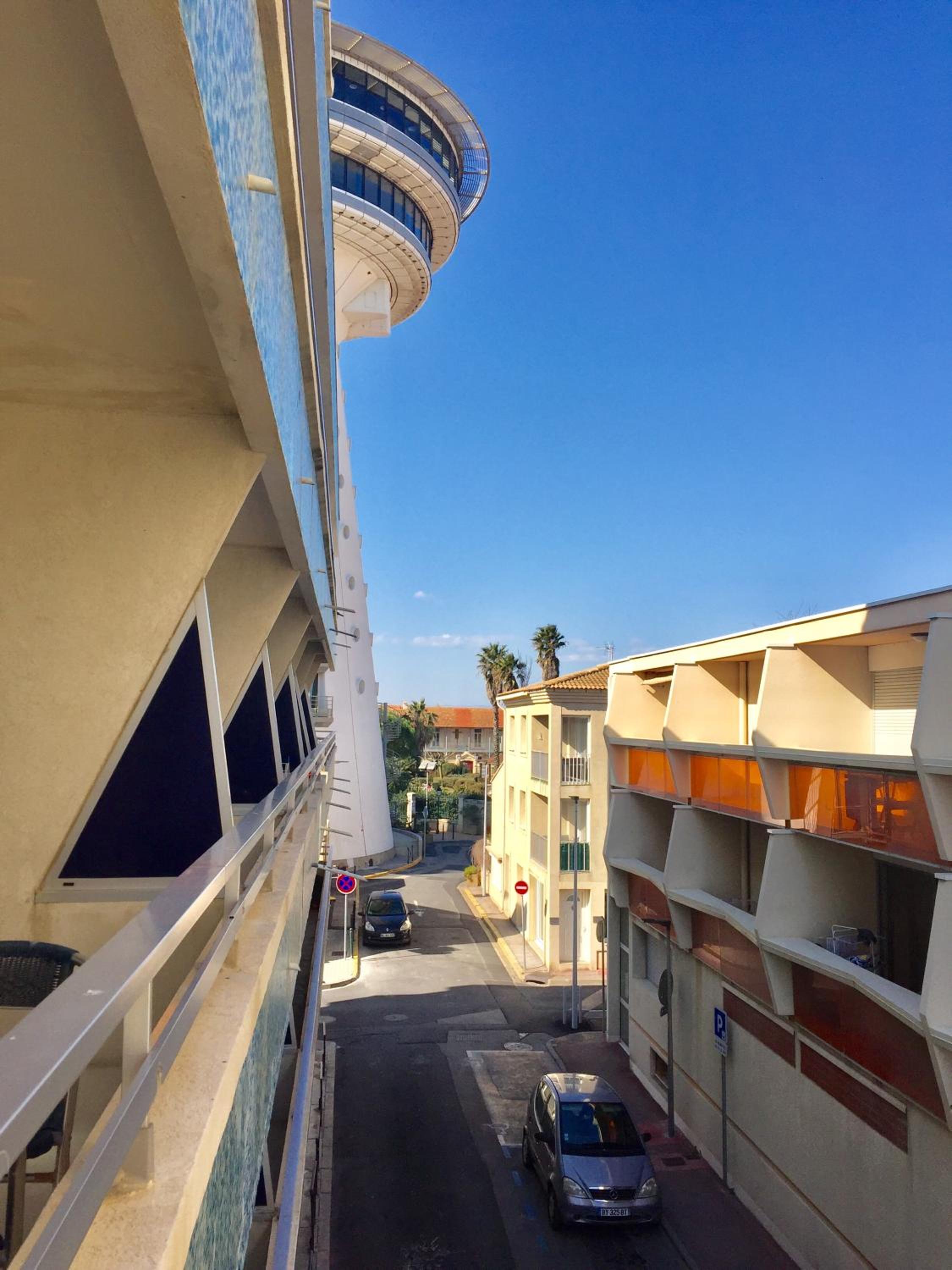 Double Room with Partial Sea View - Photo 3
