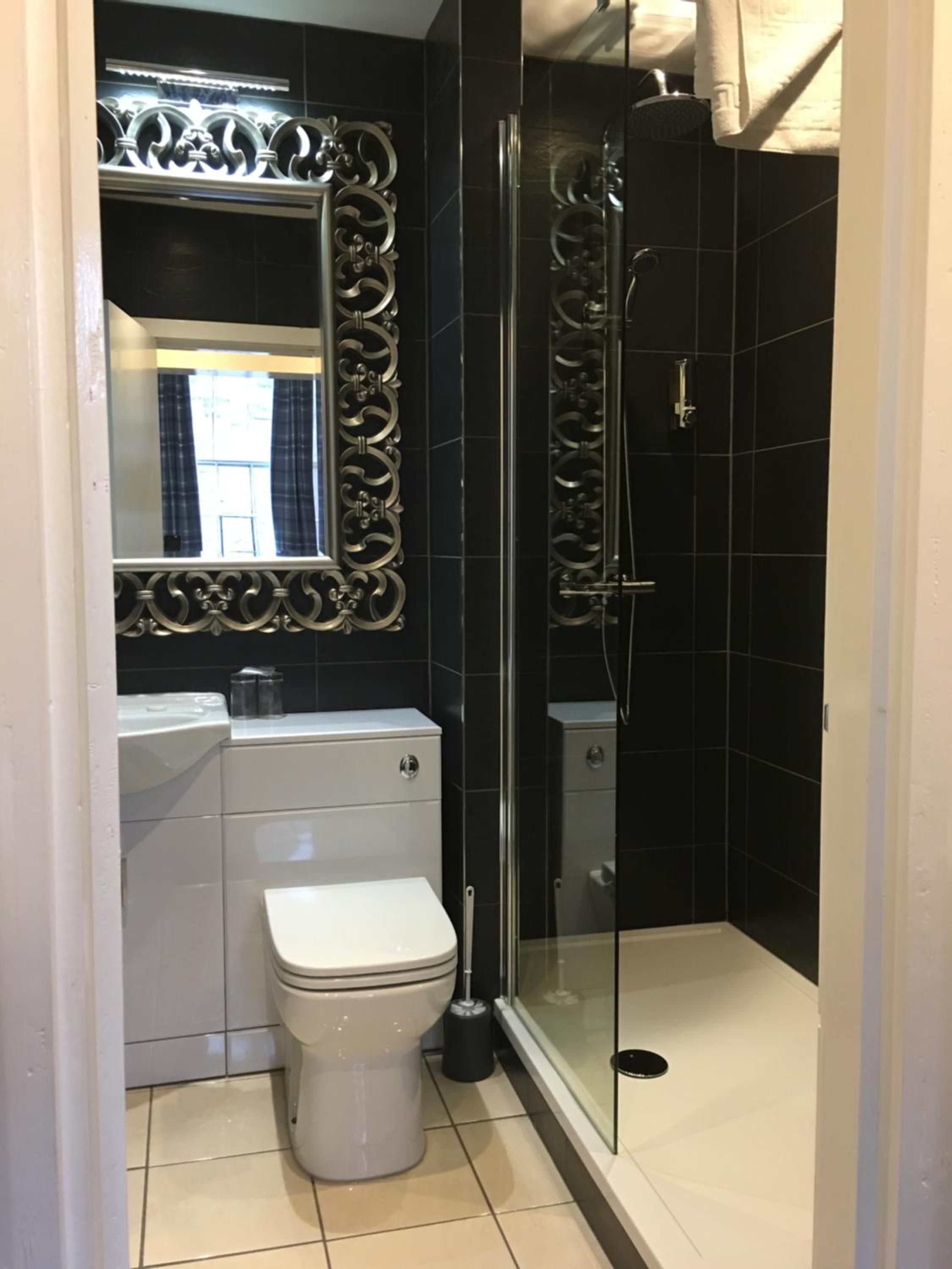 Double Standard Ensuite Room photo 2