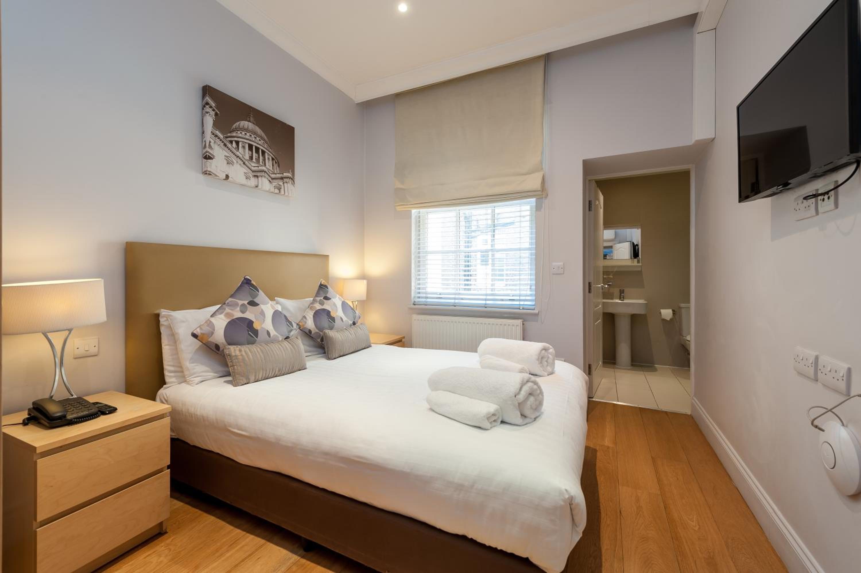Superior Apartment