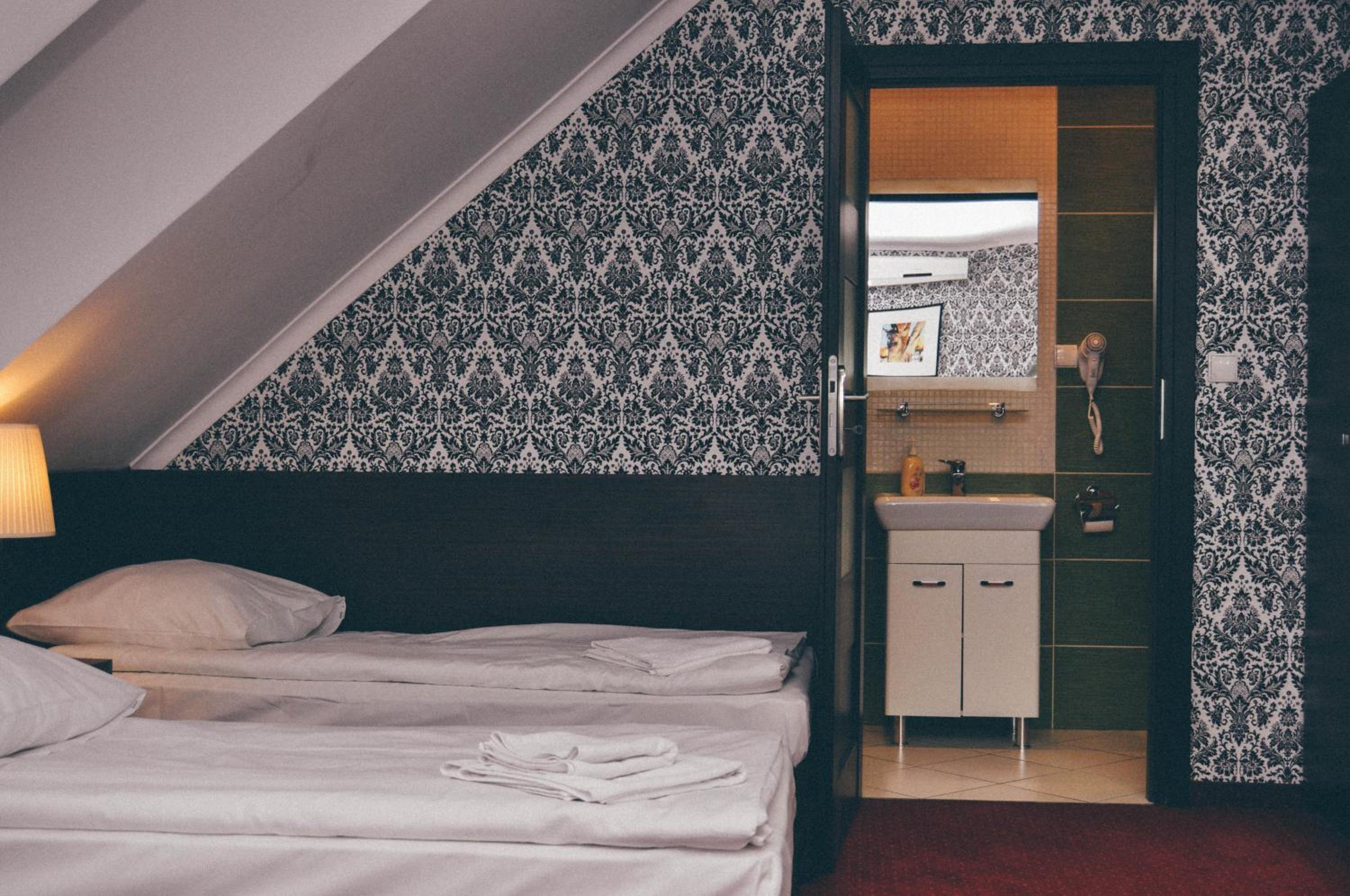 Large Single Room photo 3