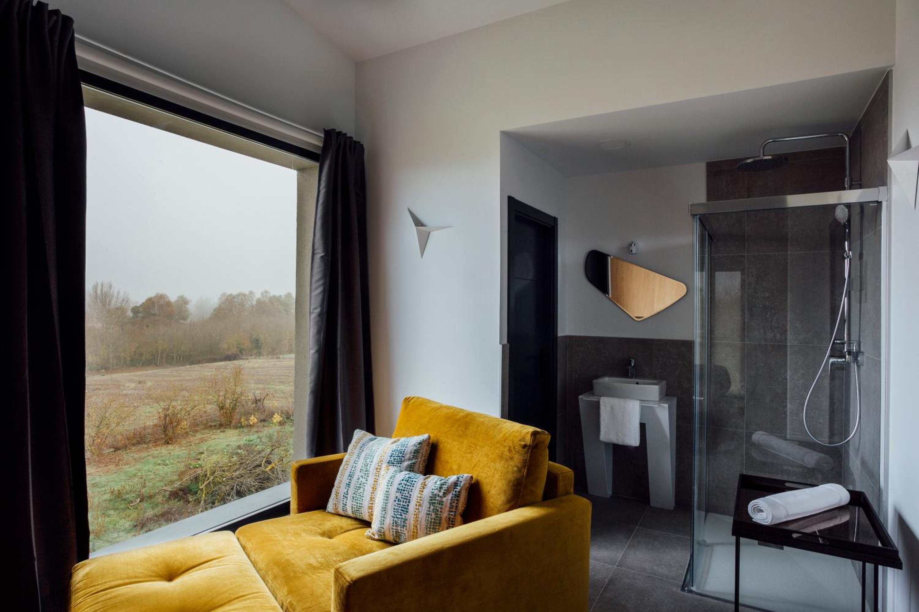 Habitación King con vista al lago