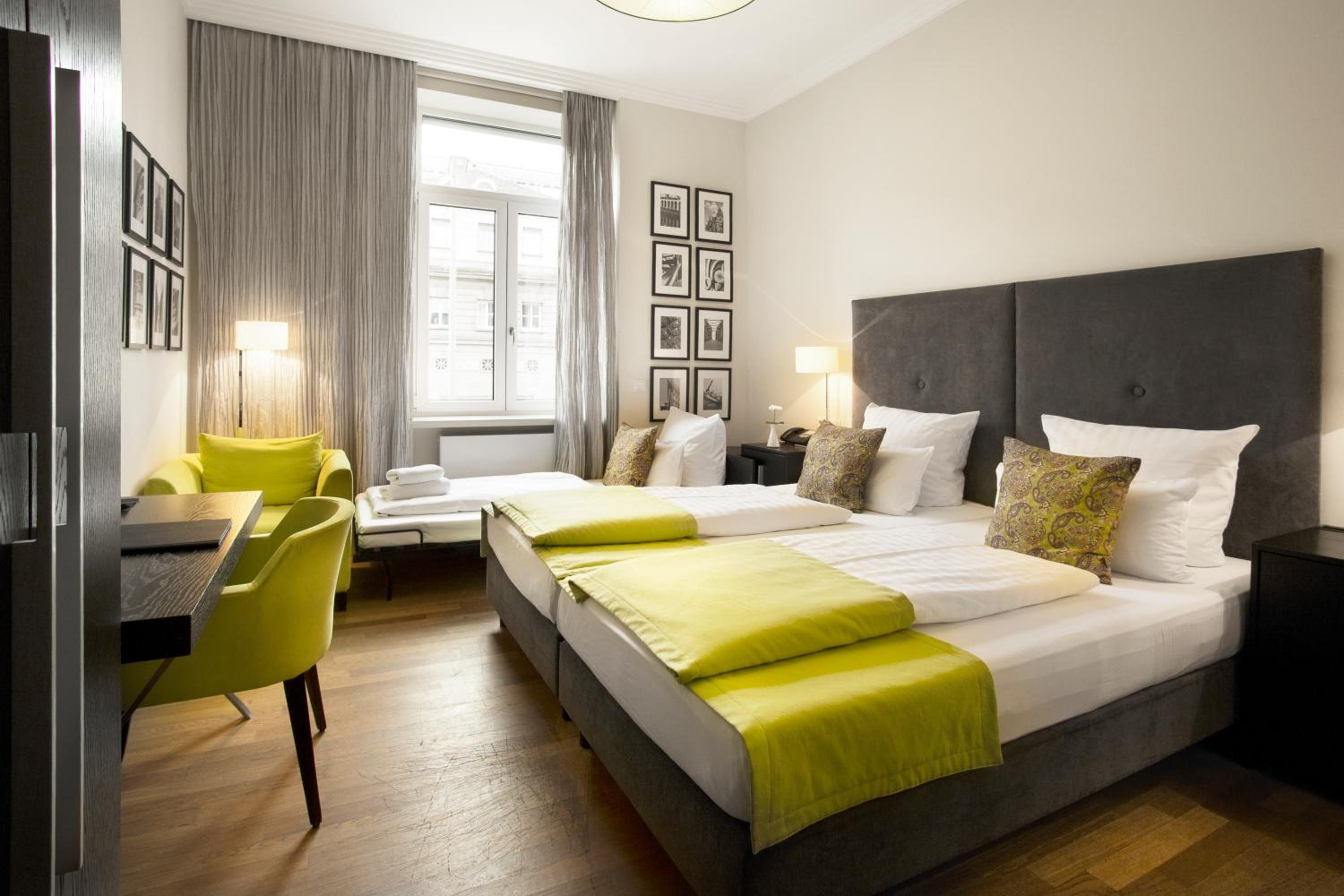 Triple Room - Photo 1