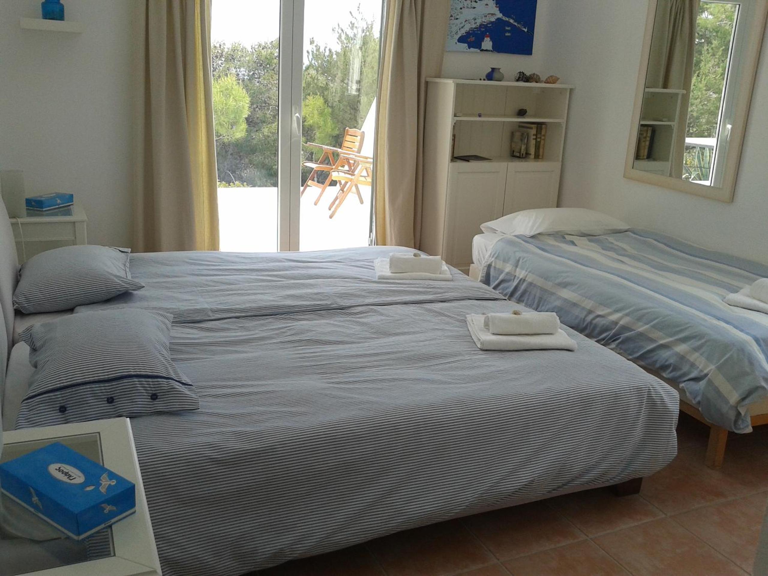 Villa photo 3