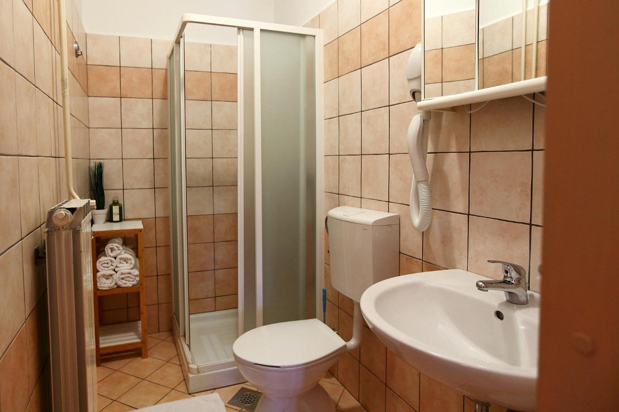 Standard Triple Room photo 3