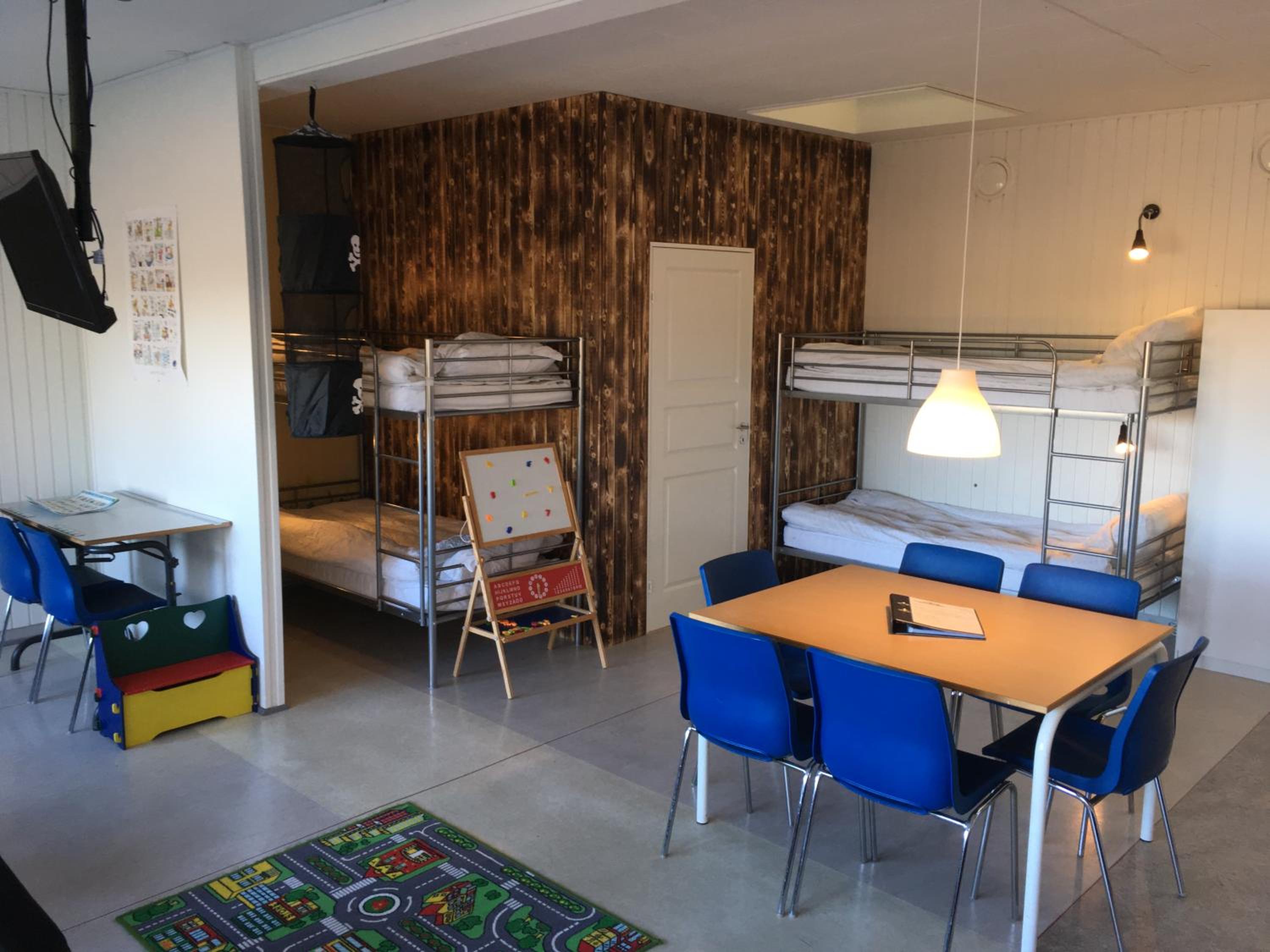 Big Studio Apartment with Private Bathroom & Kitchenette photo 1