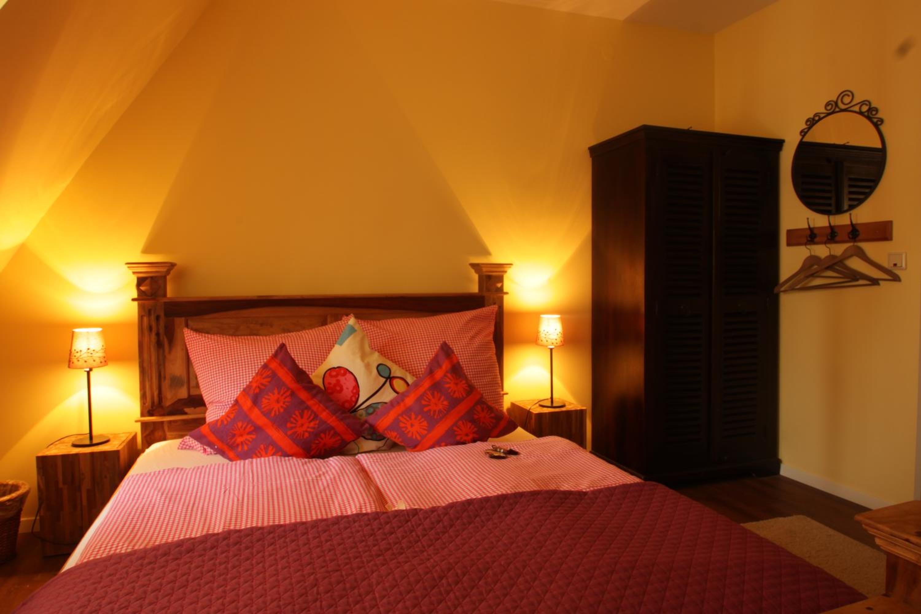 Double Room - Photo 17