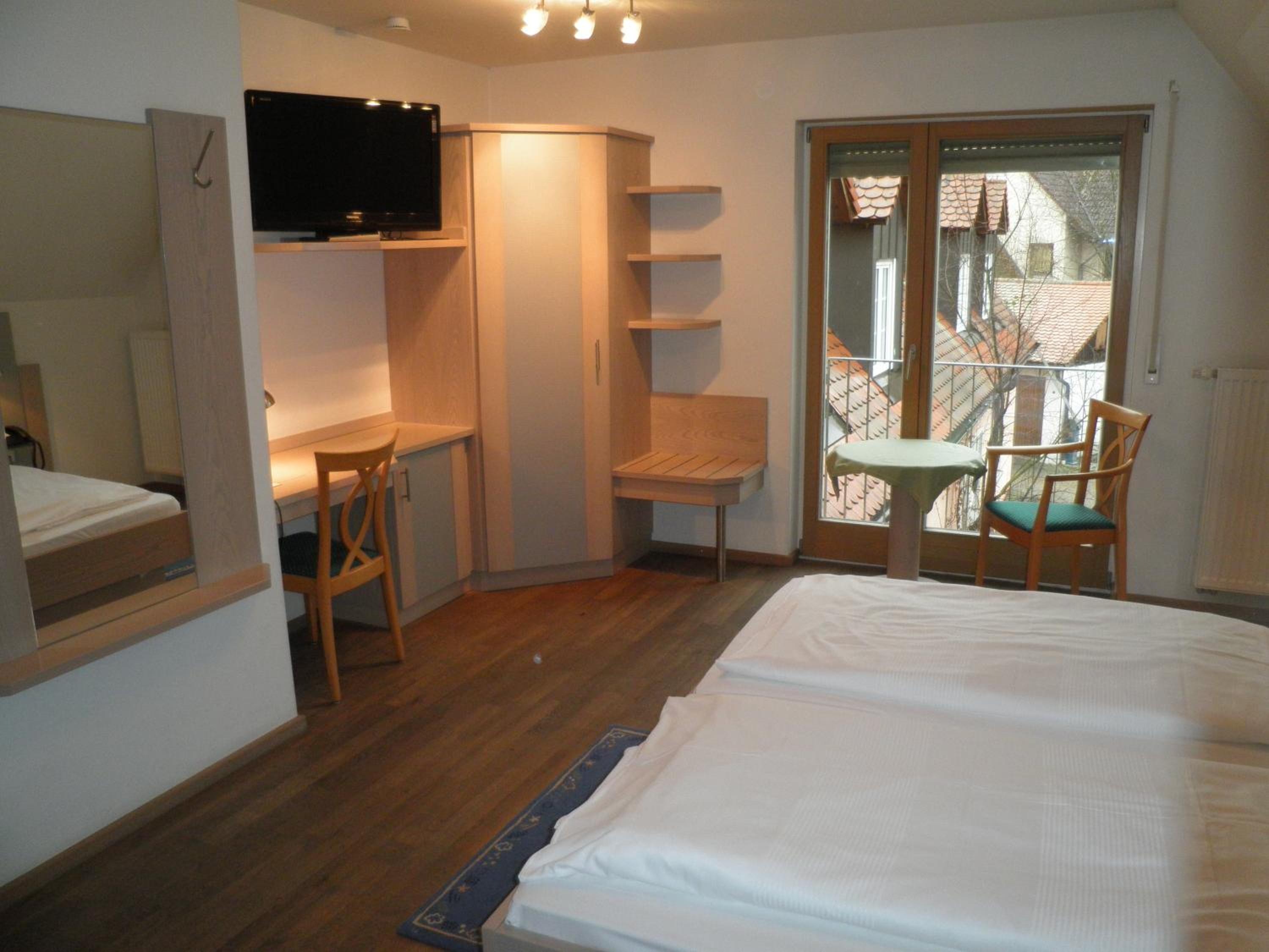 Double Room - Photo 29