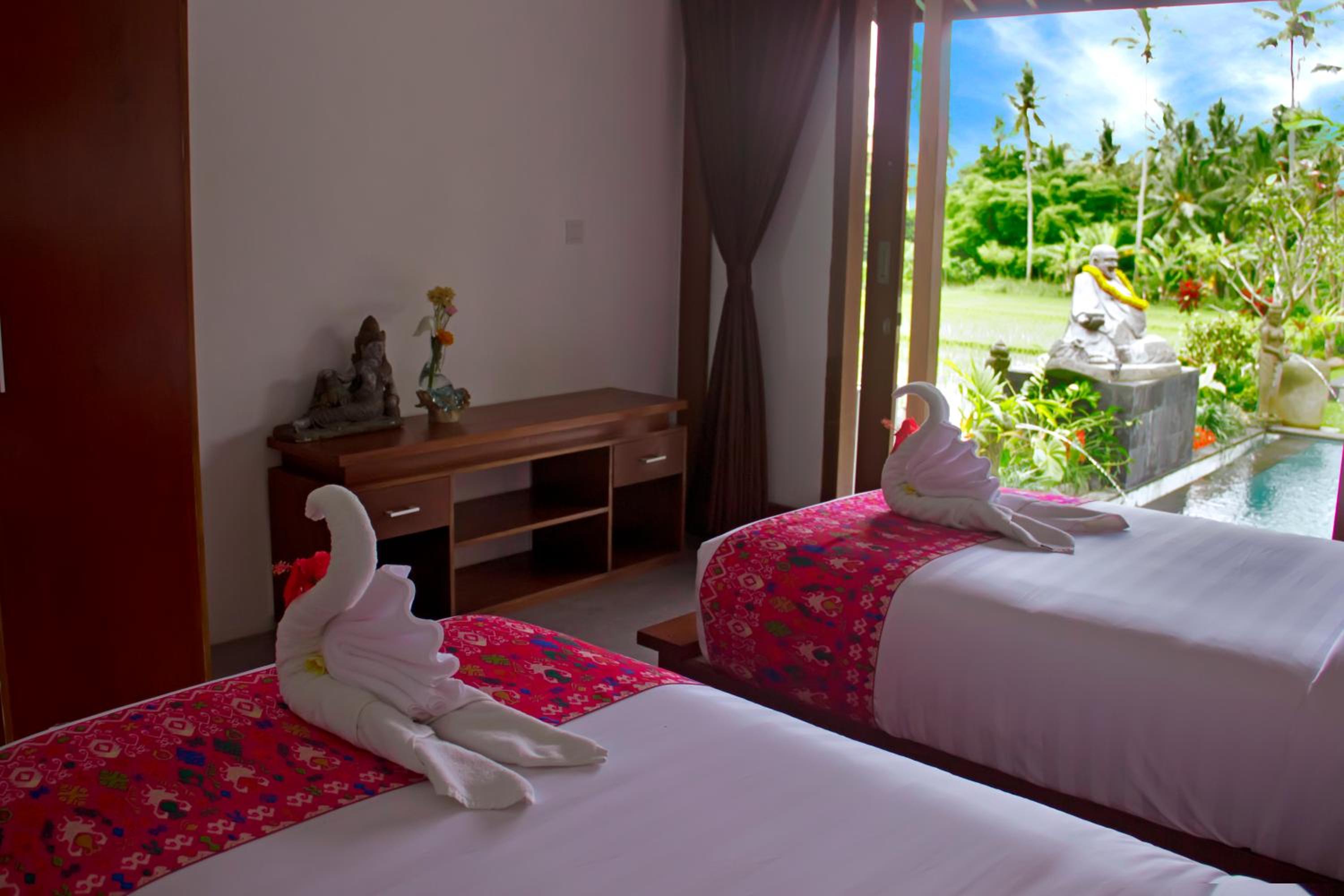 Villa - Photo 1