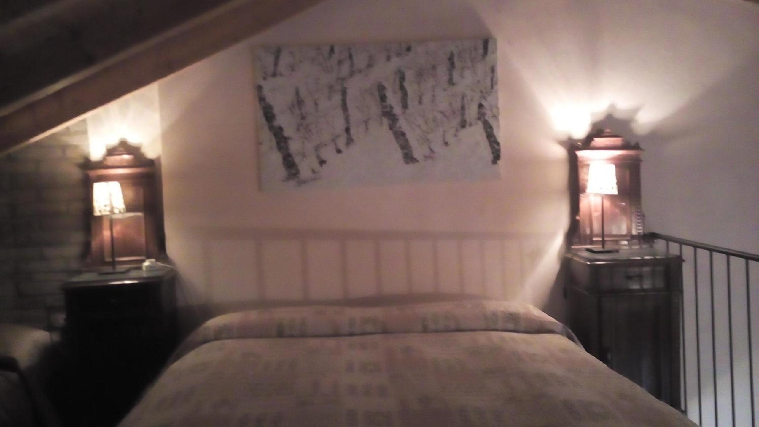 One-Bedroom Apartment photo 3
