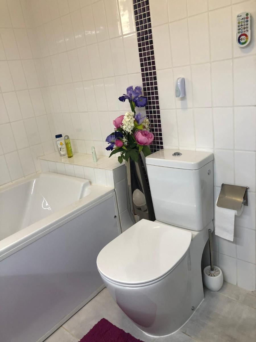Double Room with Air Conditioning and Garden Views - Photo 10