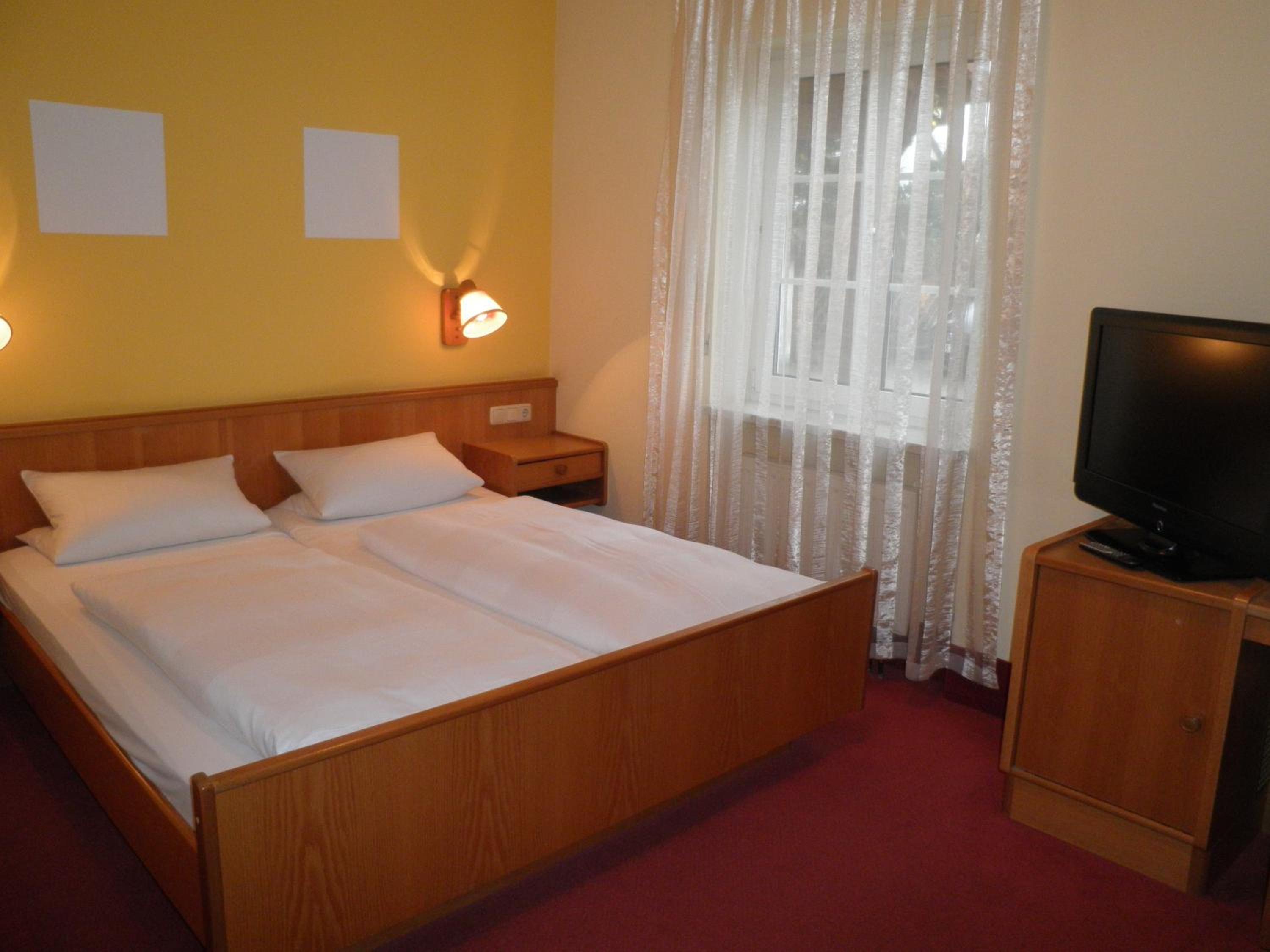 Double Room - Photo 23