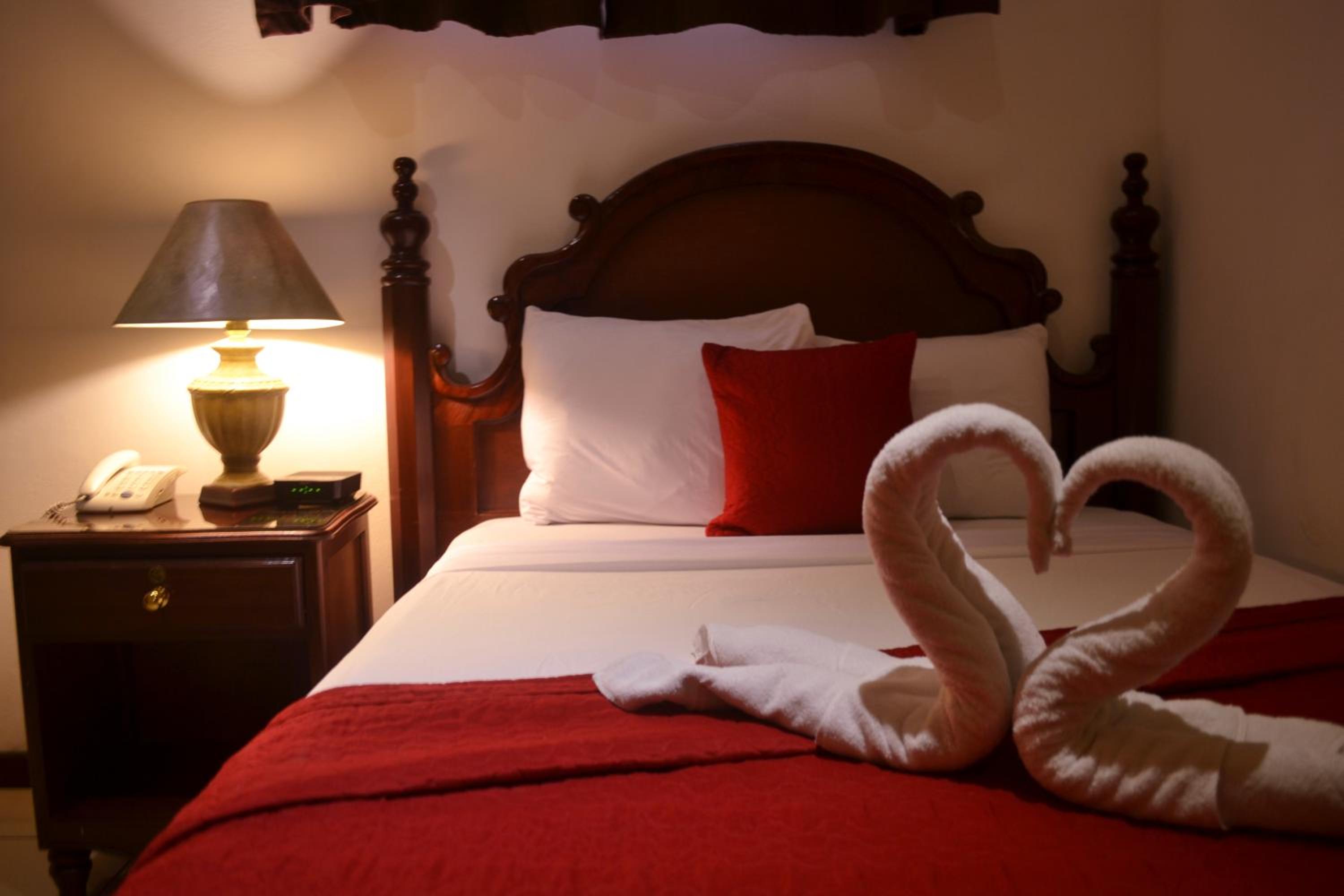 Double Room - Photo 2