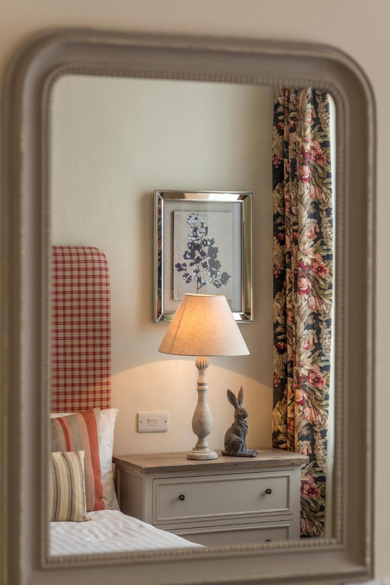 Deluxe King Room photo 2