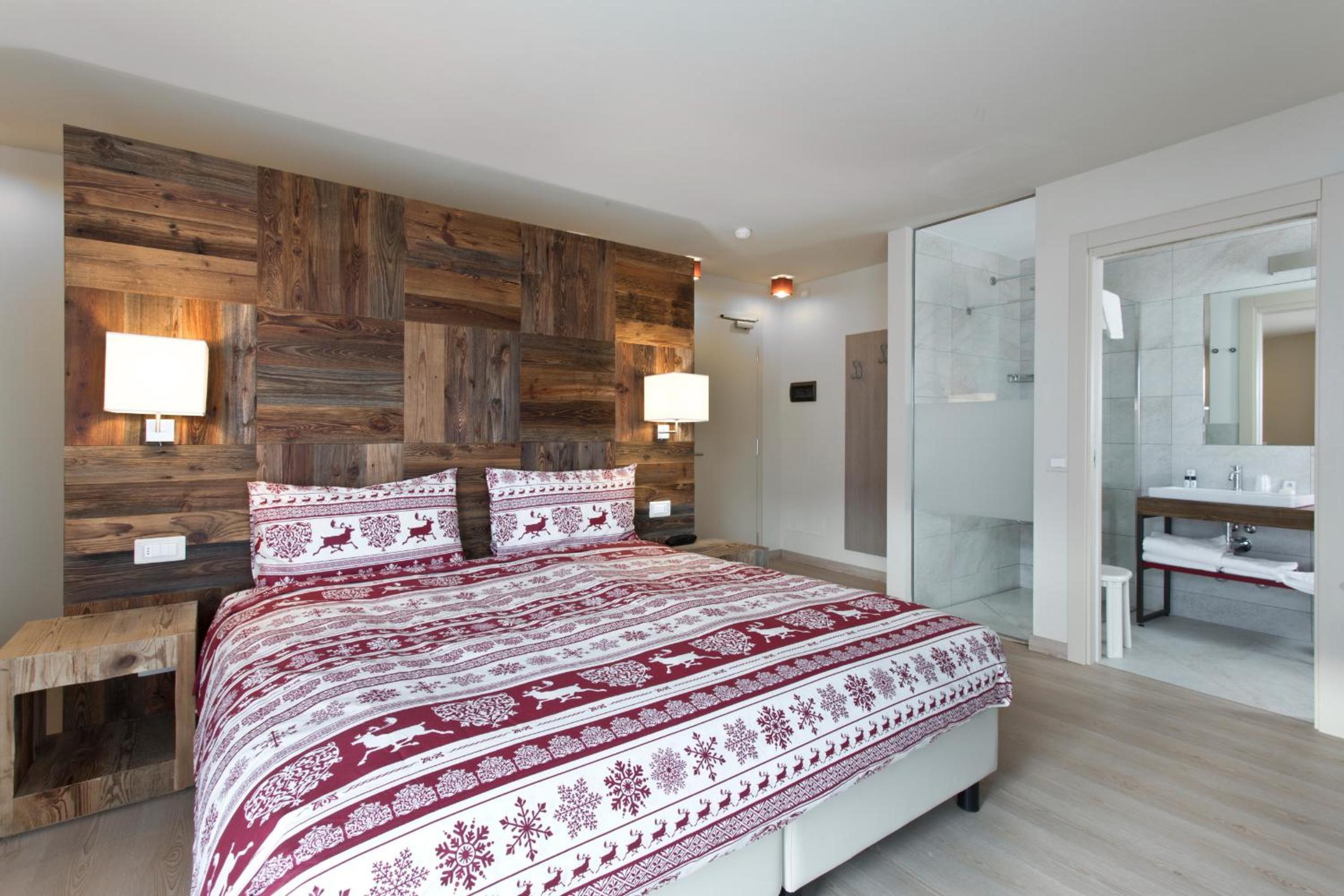 Junior Suite (2 Adults) - Photo 4