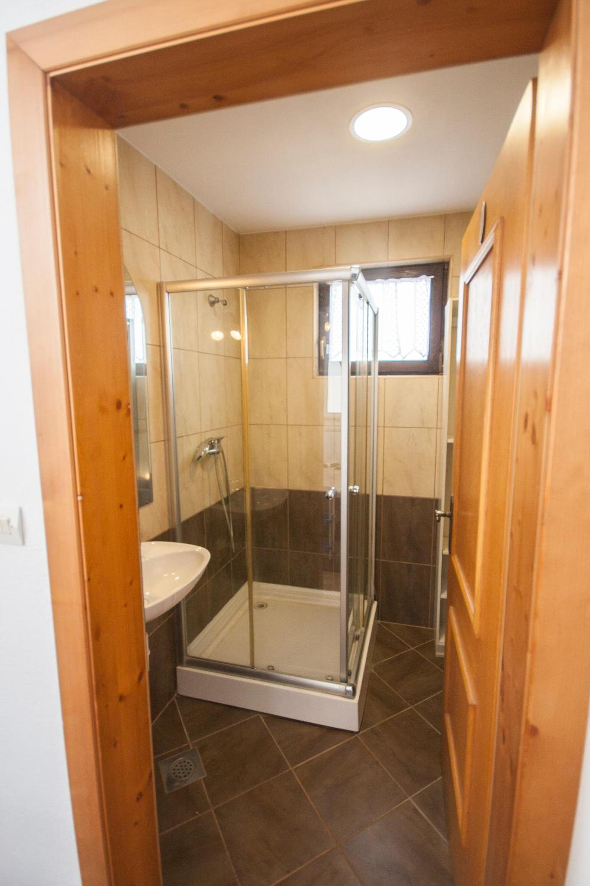 One-Bedroom Apartment - Photo 10