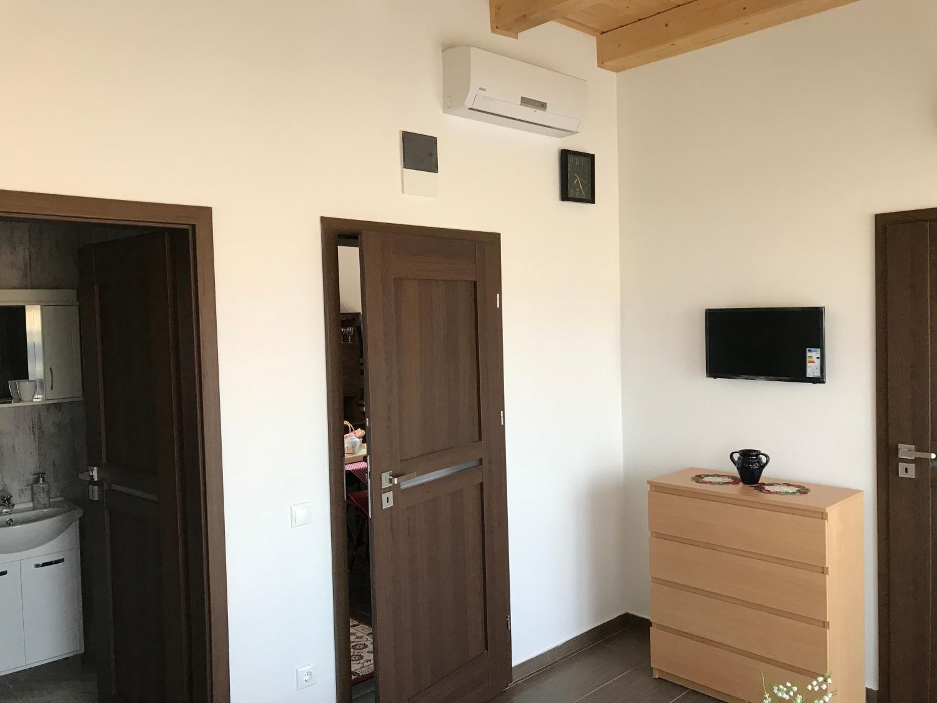 Double Room with Shared Kitchen photo 3