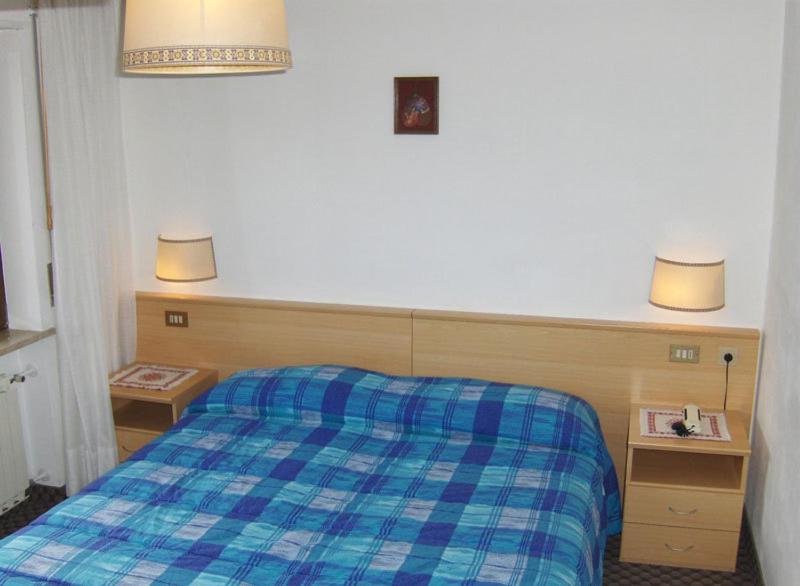 Double or Twin Room photo 3