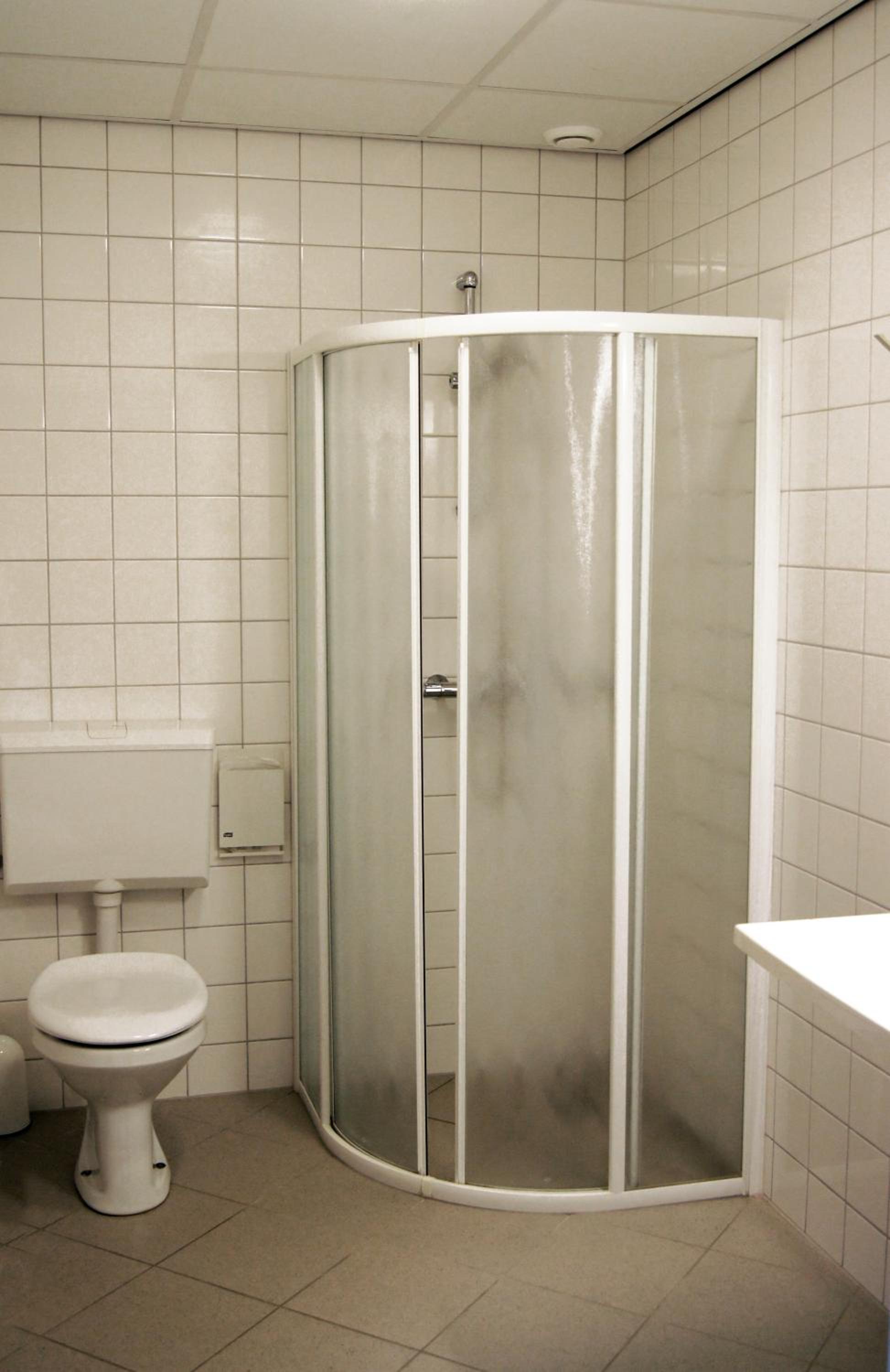 Double Room with Shower photo 3