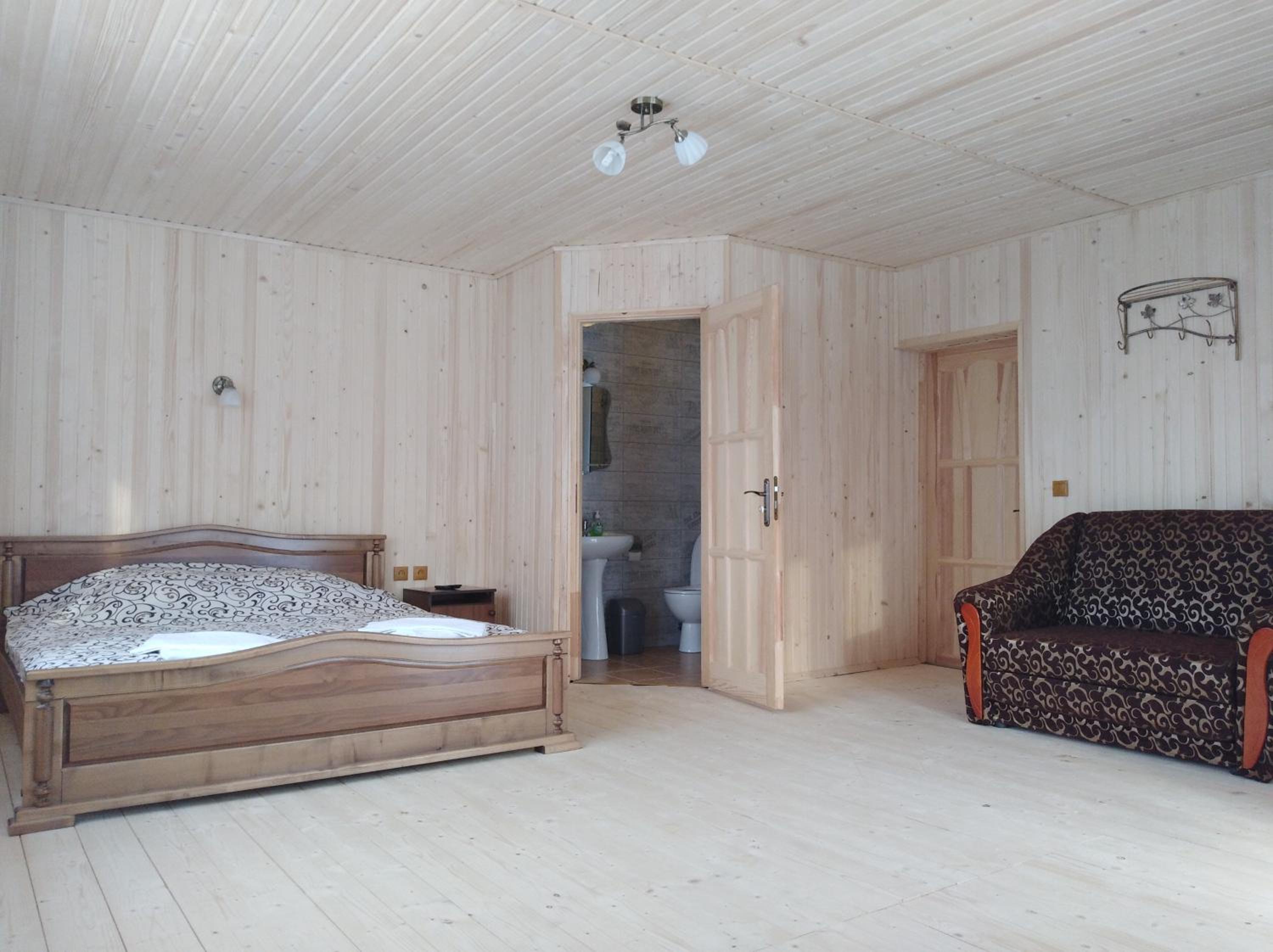 Basic Triple Room photo 2
