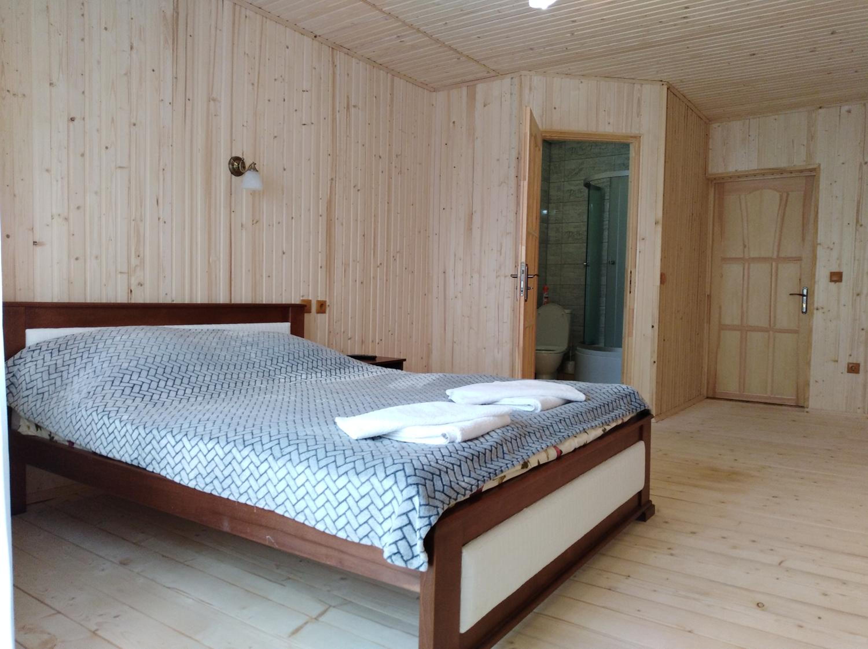 Large Double Room photo 3