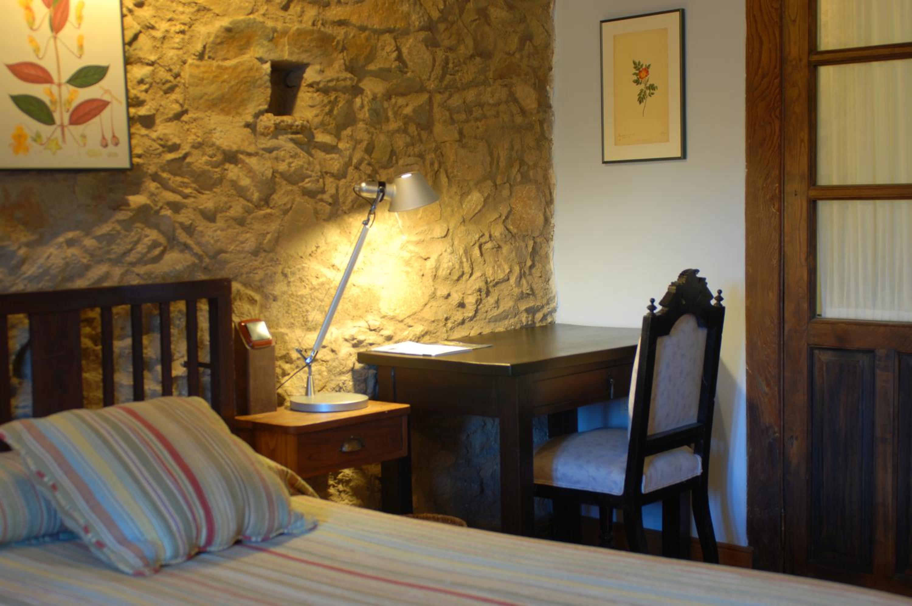 Twin Room with Balcony - Photo 22