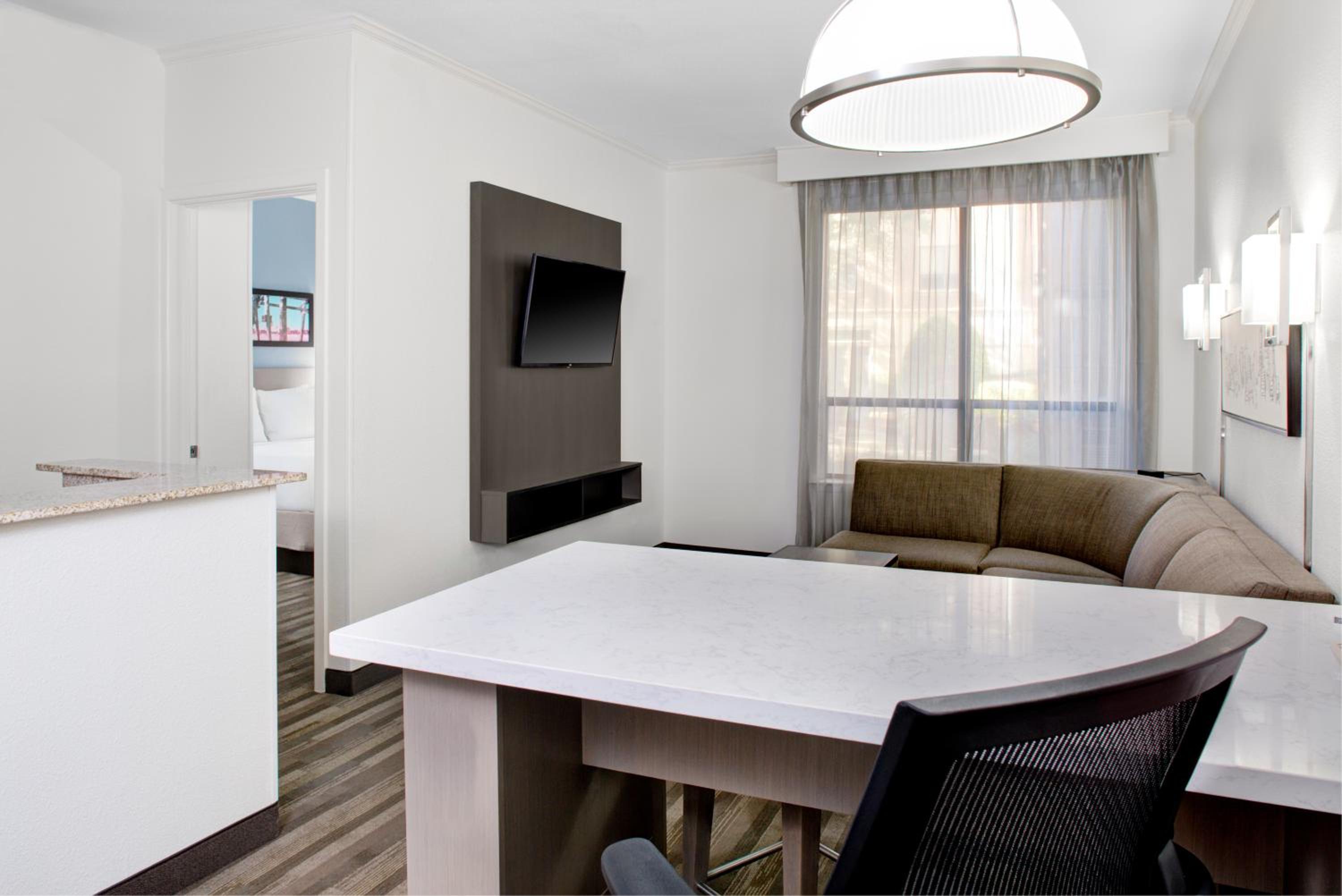 One-Bedroom King Suite - Photo 5