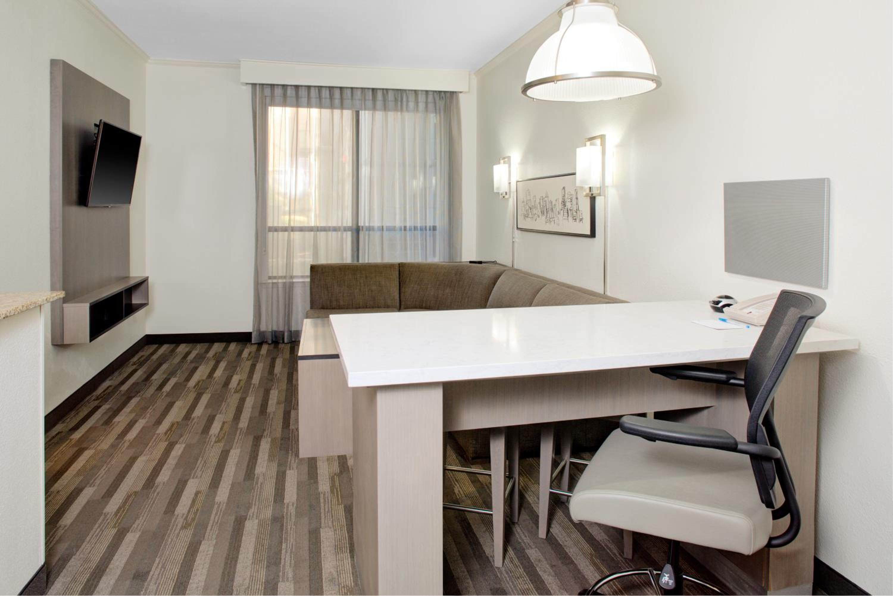 One-Bedroom King Suite - Photo 2