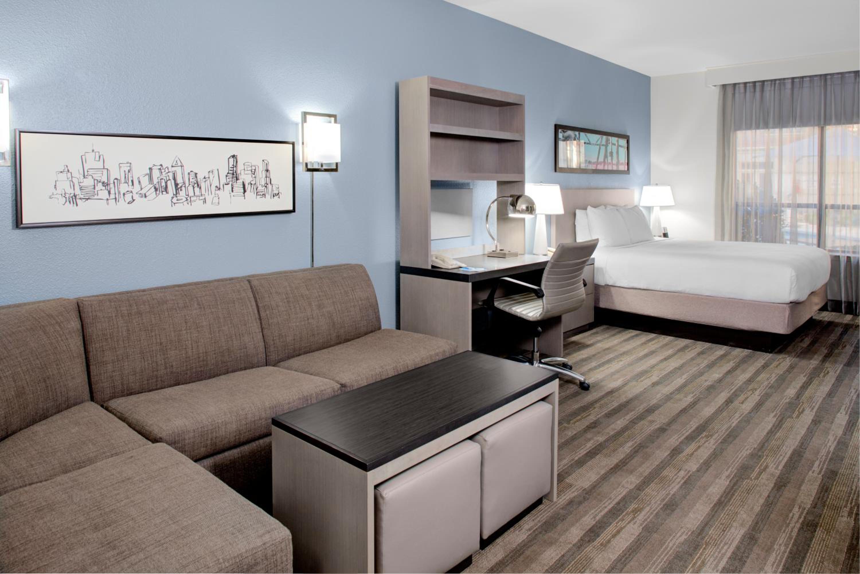 King Studio Suite - Photo 6