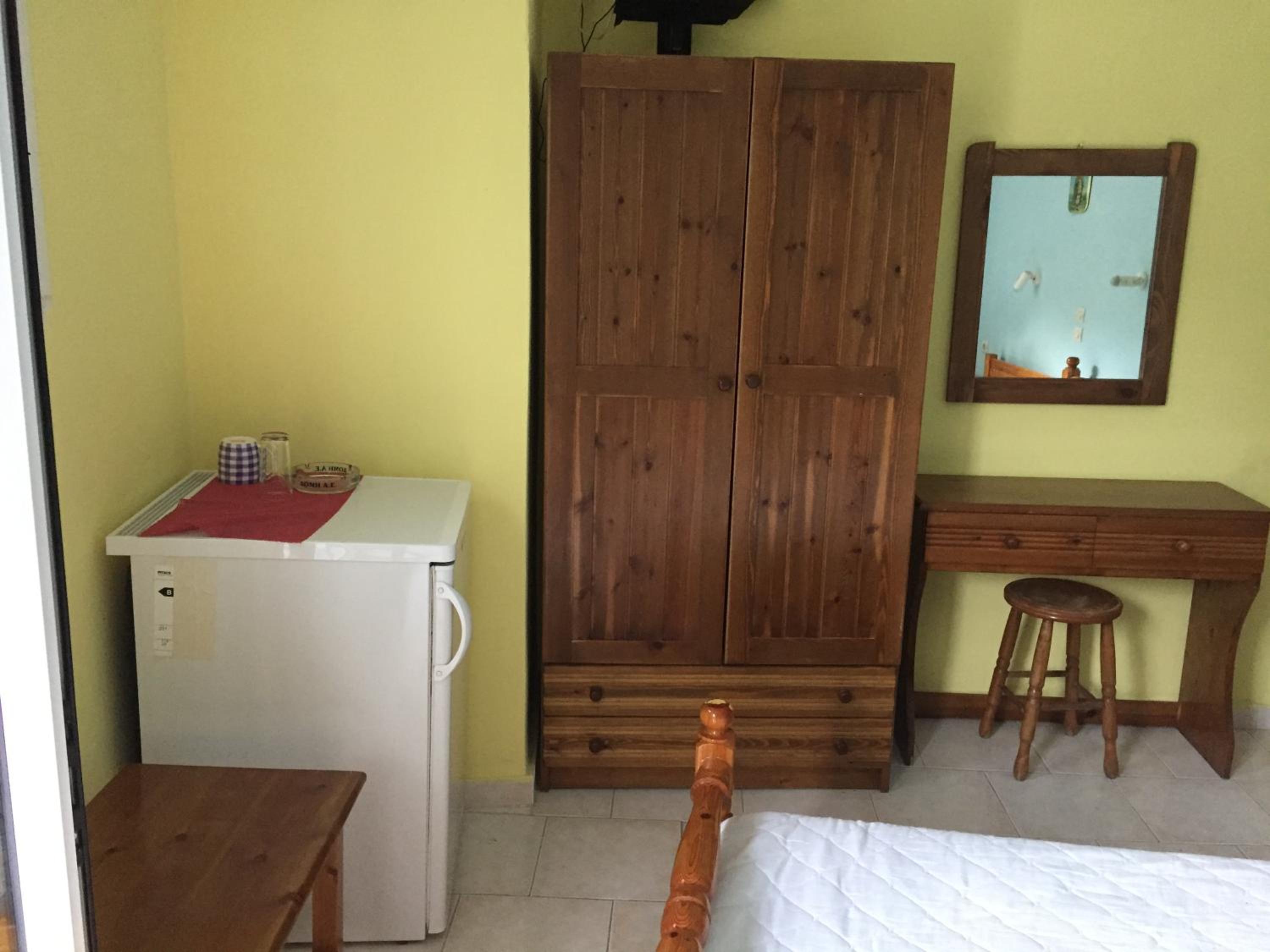 Apartment with Garden View - Photo 6