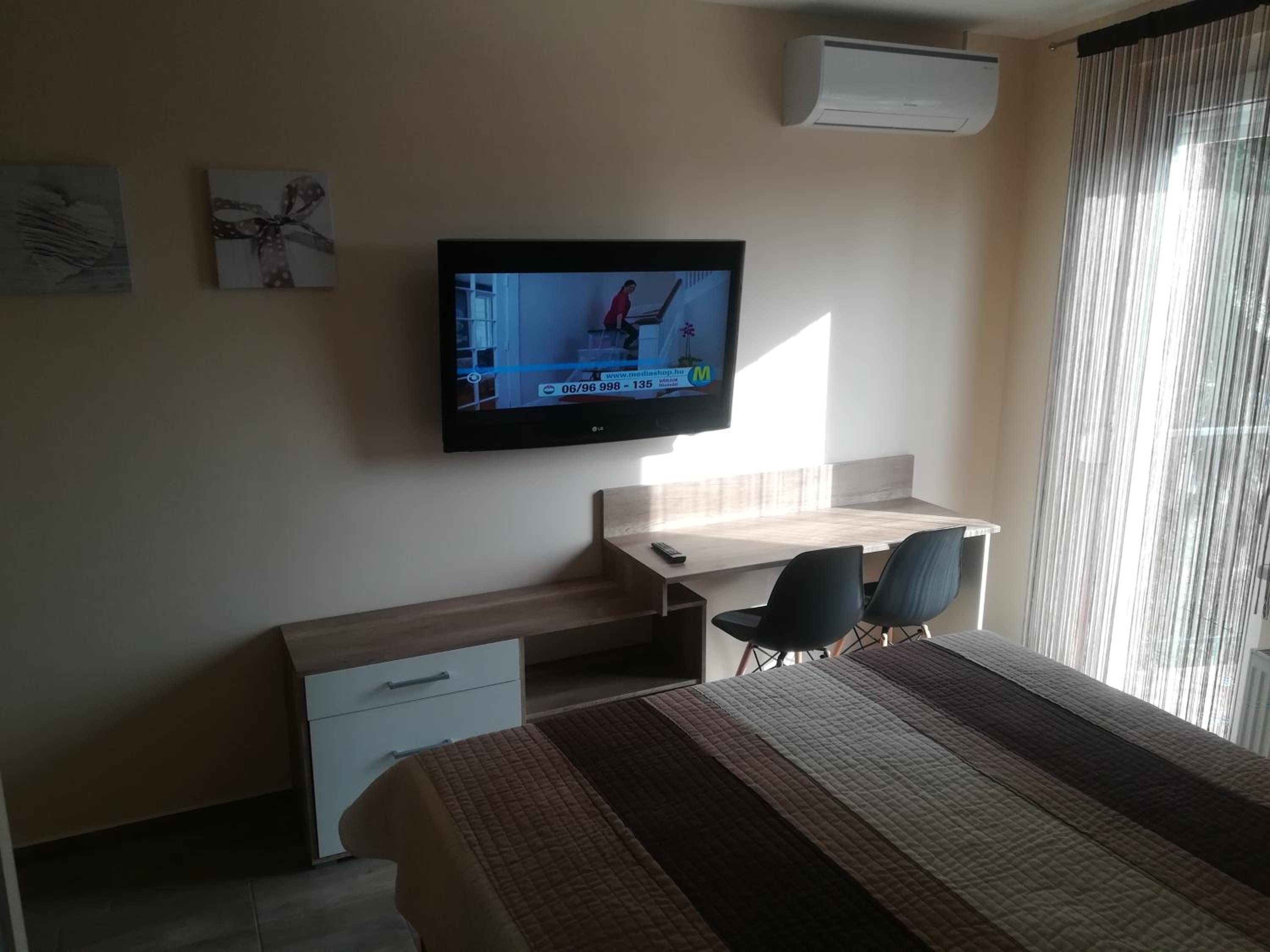 Deluxe Apartment - Photo 12