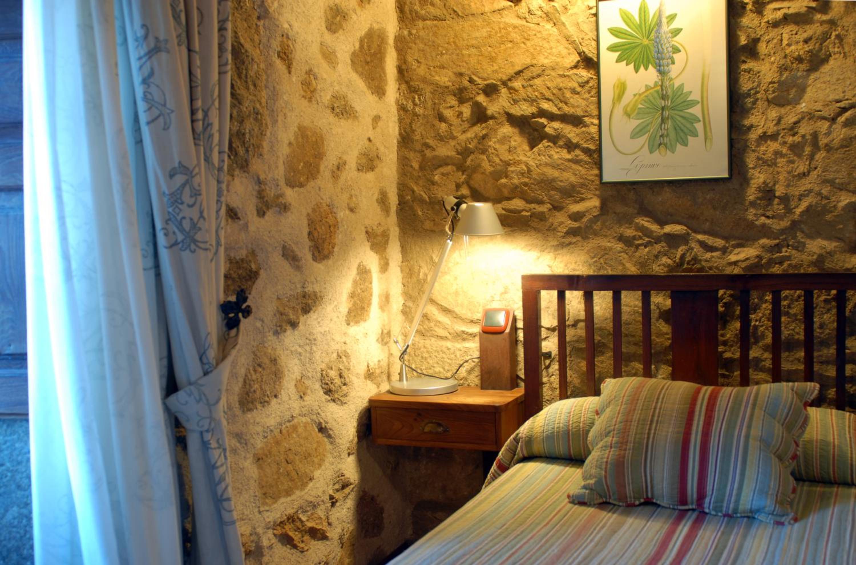 Twin Room with Balcony - Photo 24